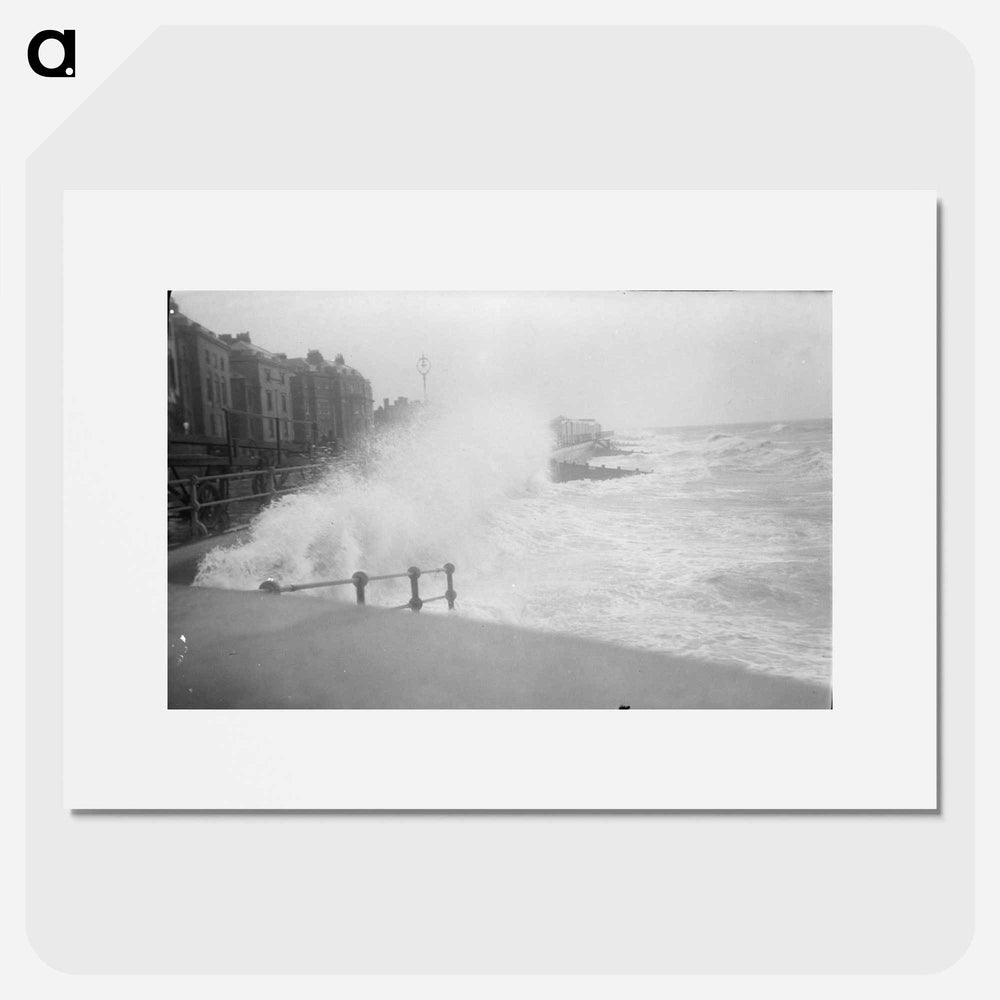 Waves crashing on the shore, Bognor Regis - エリック リー ジョンソン Poster.