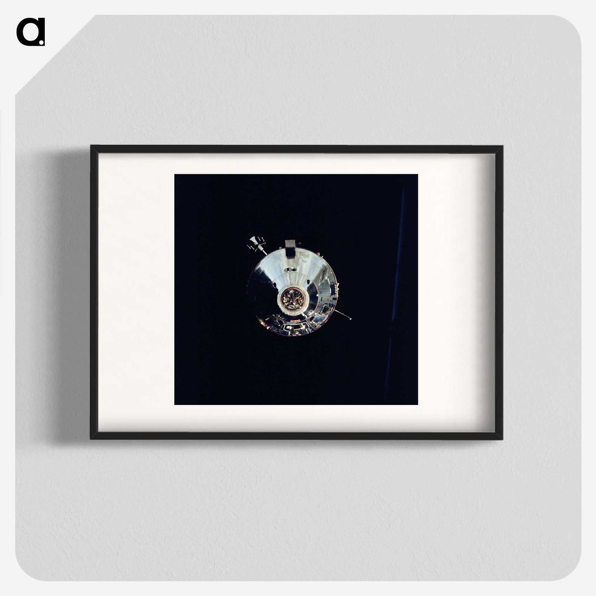 1-17_Apollo-Moon-Landing_blk