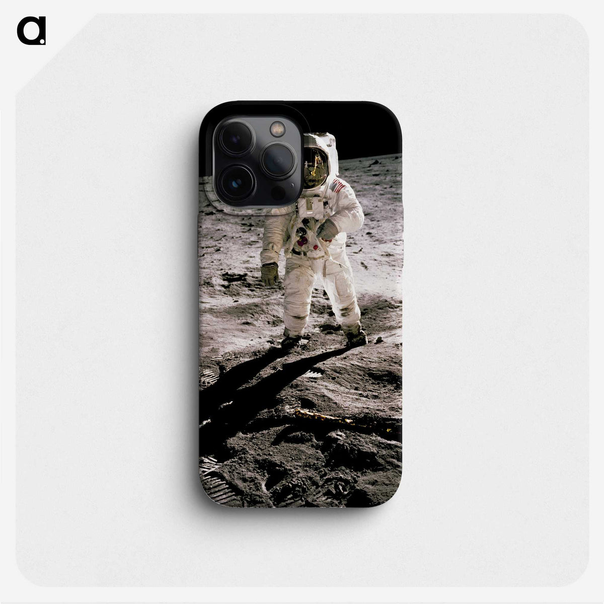 1-1_Apollo-Moon-Landing_phone