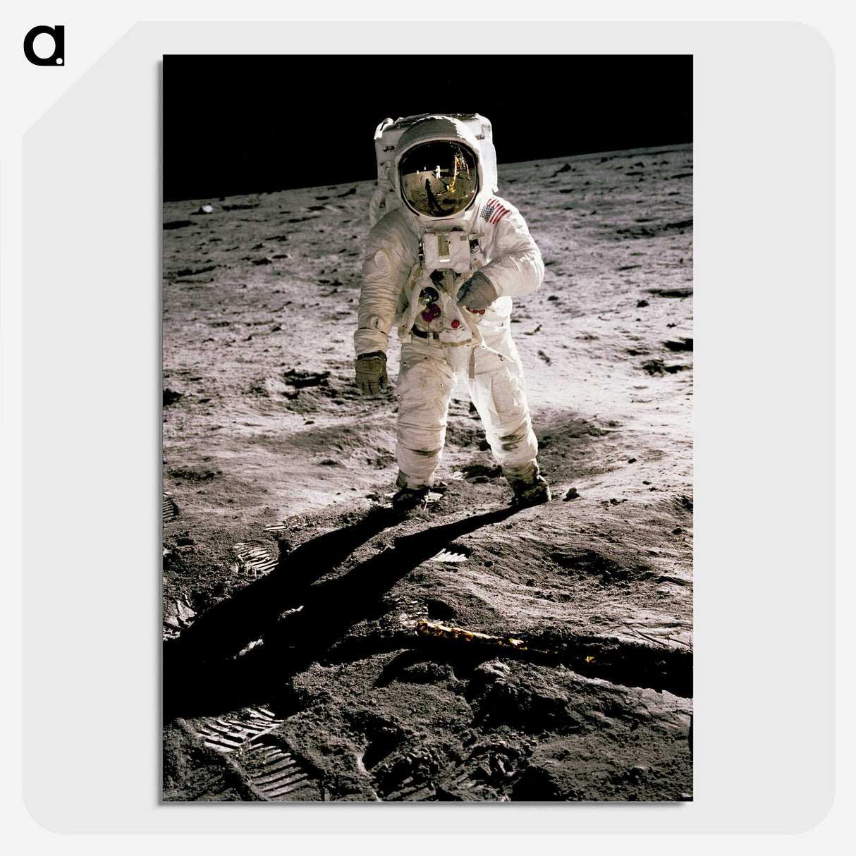 1-1_The-Moon_picture-crop