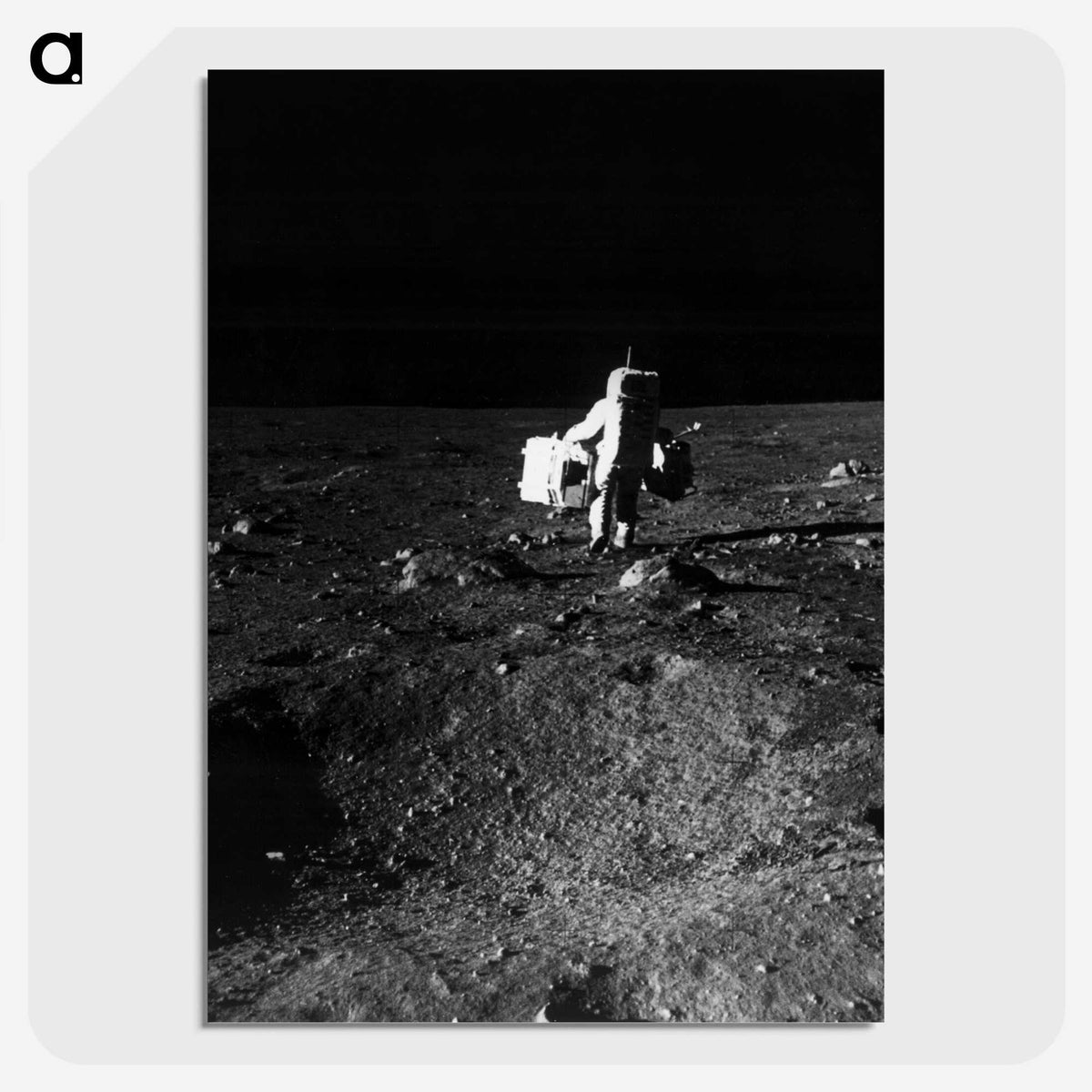 1-22_Apollo-Moon-Landing_picture-crop