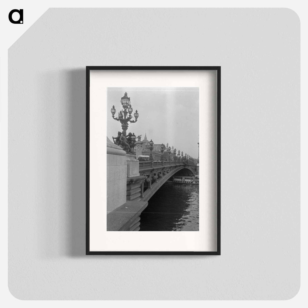 Bridge over Paris river waters - エリック リー ジョンソン Poster.