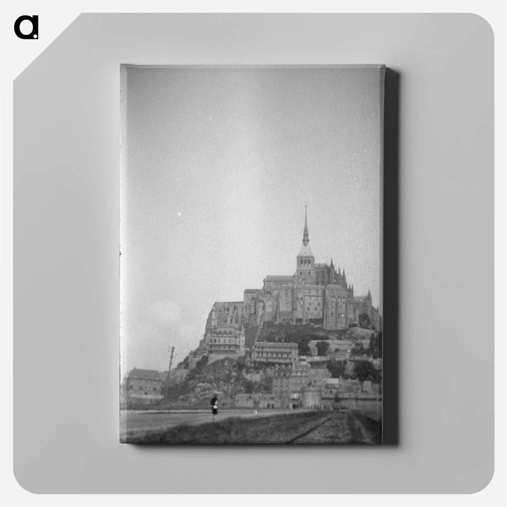 St Malo, France - エリック リー ジョンソン Canvas.