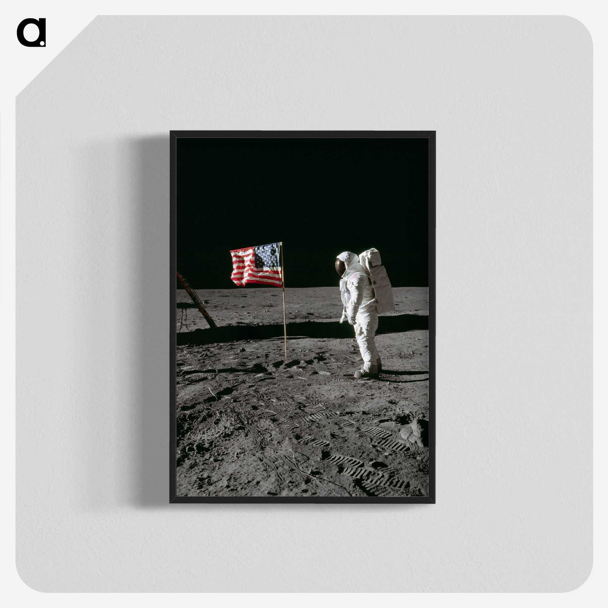 1-2_Apollo-Moon-Landing_blk-crop