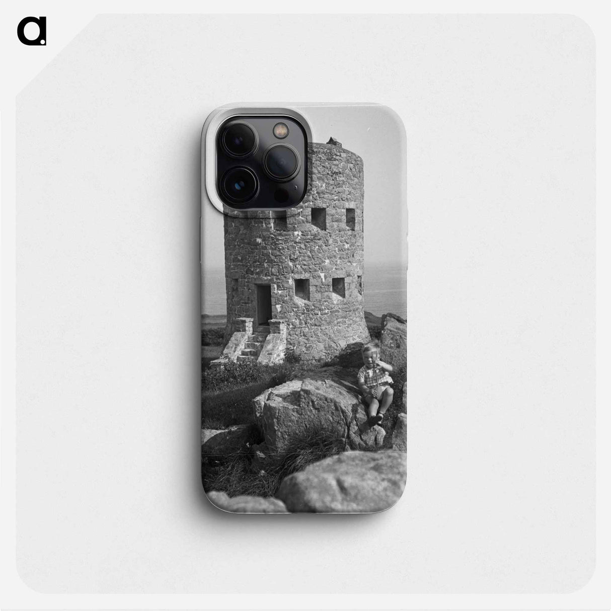 Michael Johnson at Martello Tower, Guernsey - エリック リー ジョンソン Phone Case.