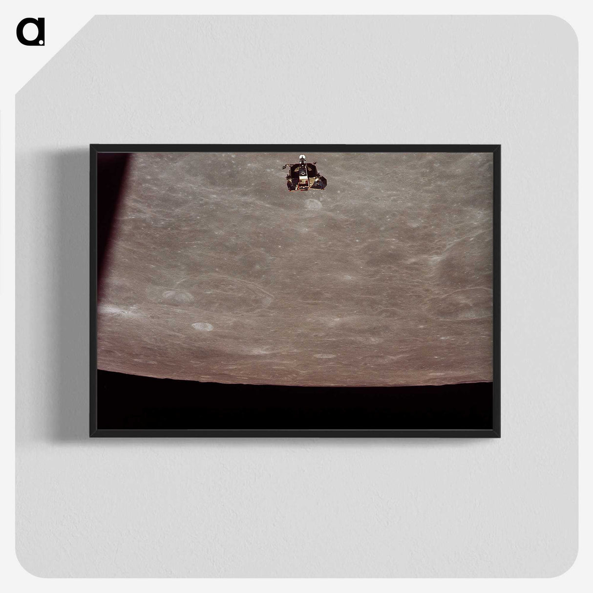 1-32_Apollo-Moon-Landing_blk-crop