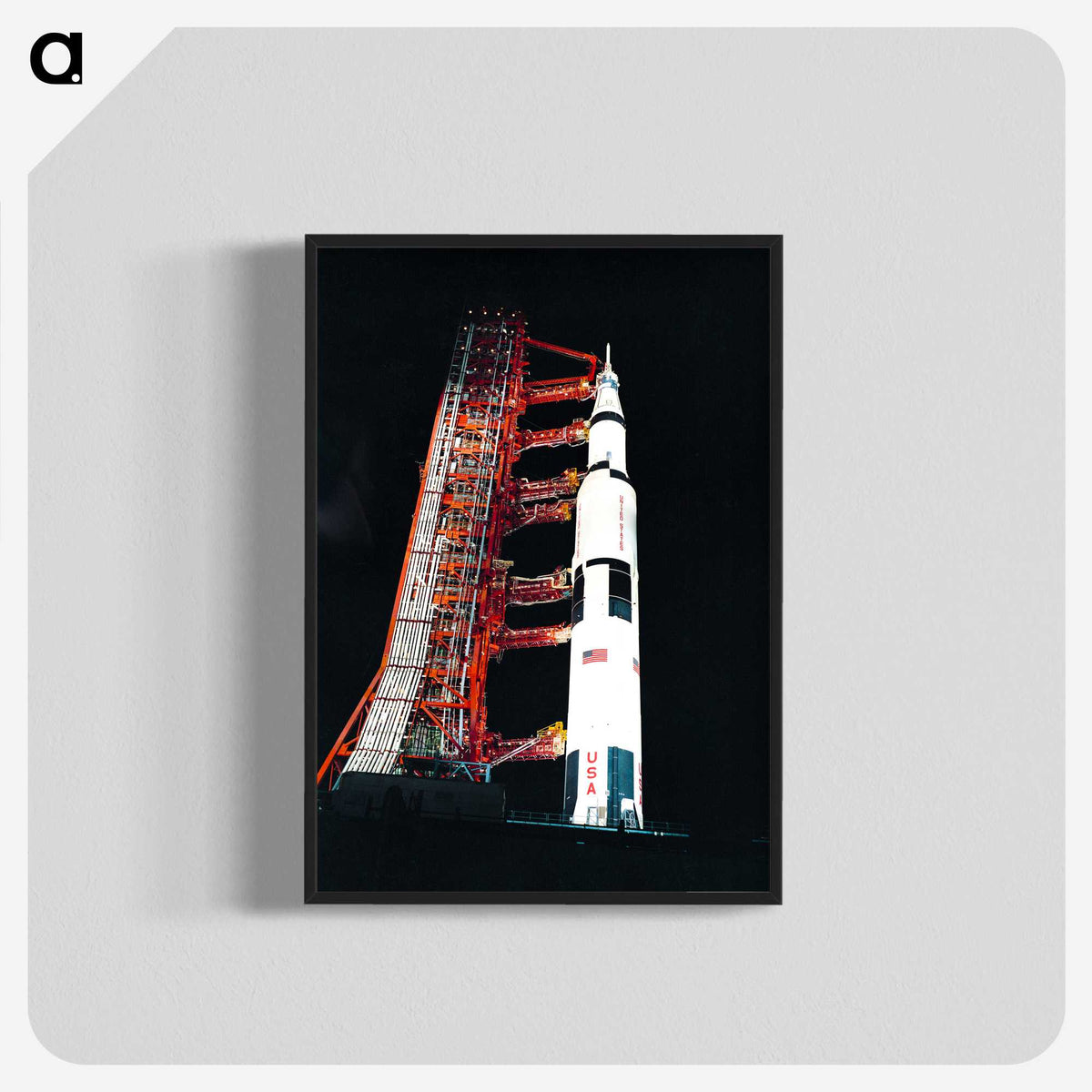 1-34_Apollo-Moon-Landing_blk-crop