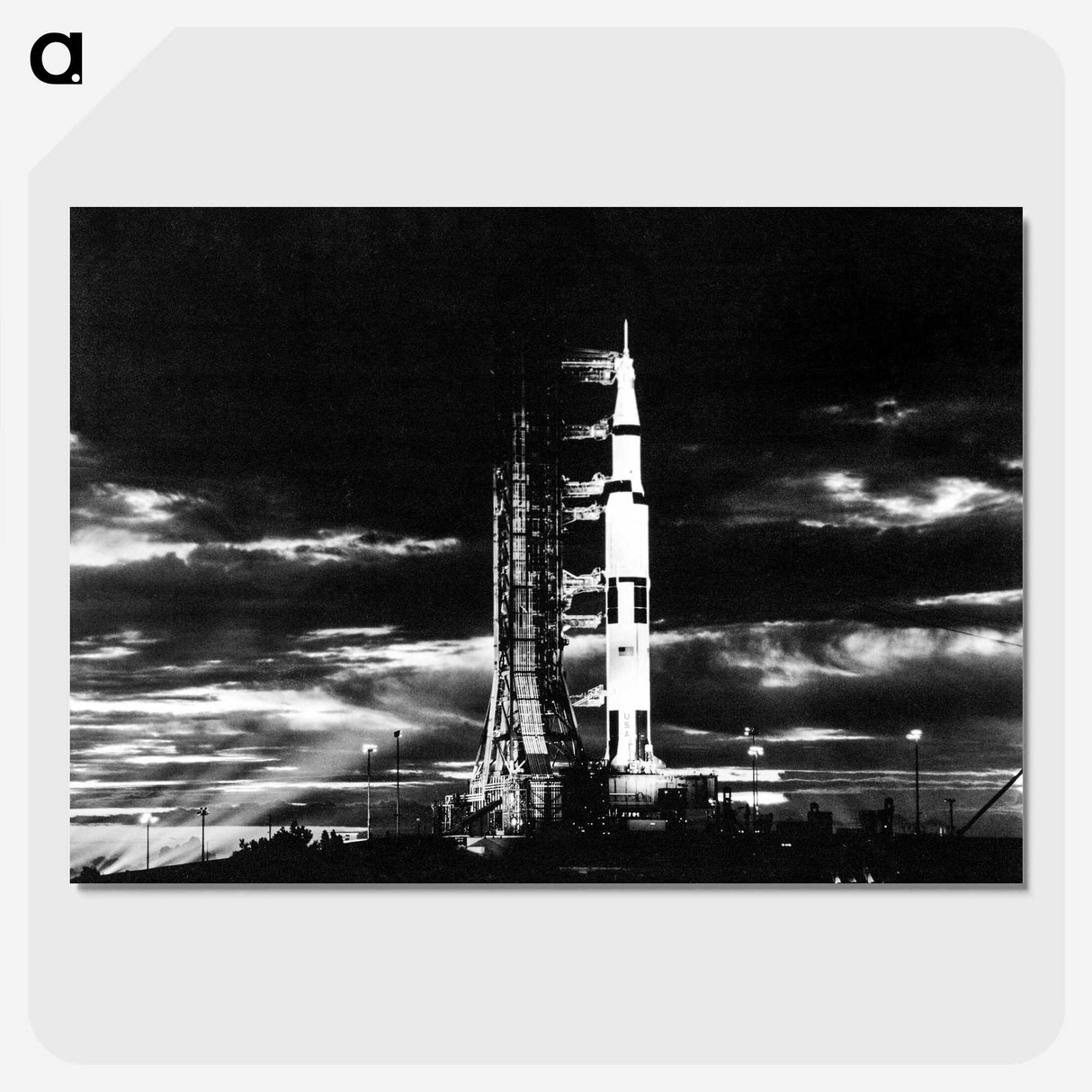 1-35_Apollo-Moon-Landing_picture-crop