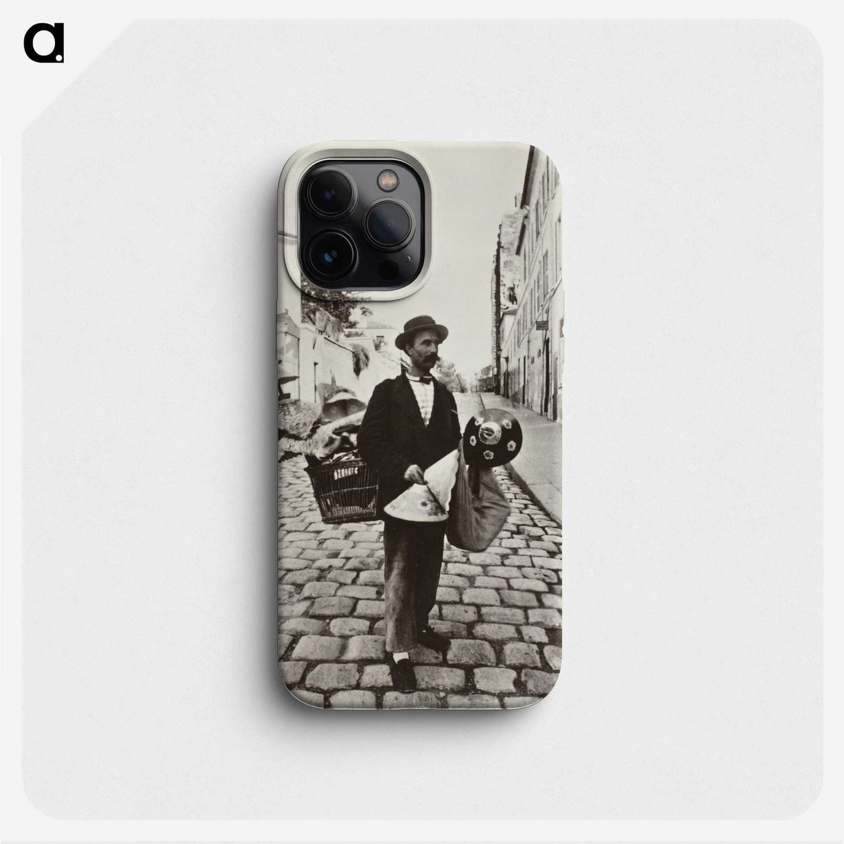 1-36_Eugene-Atget_phone