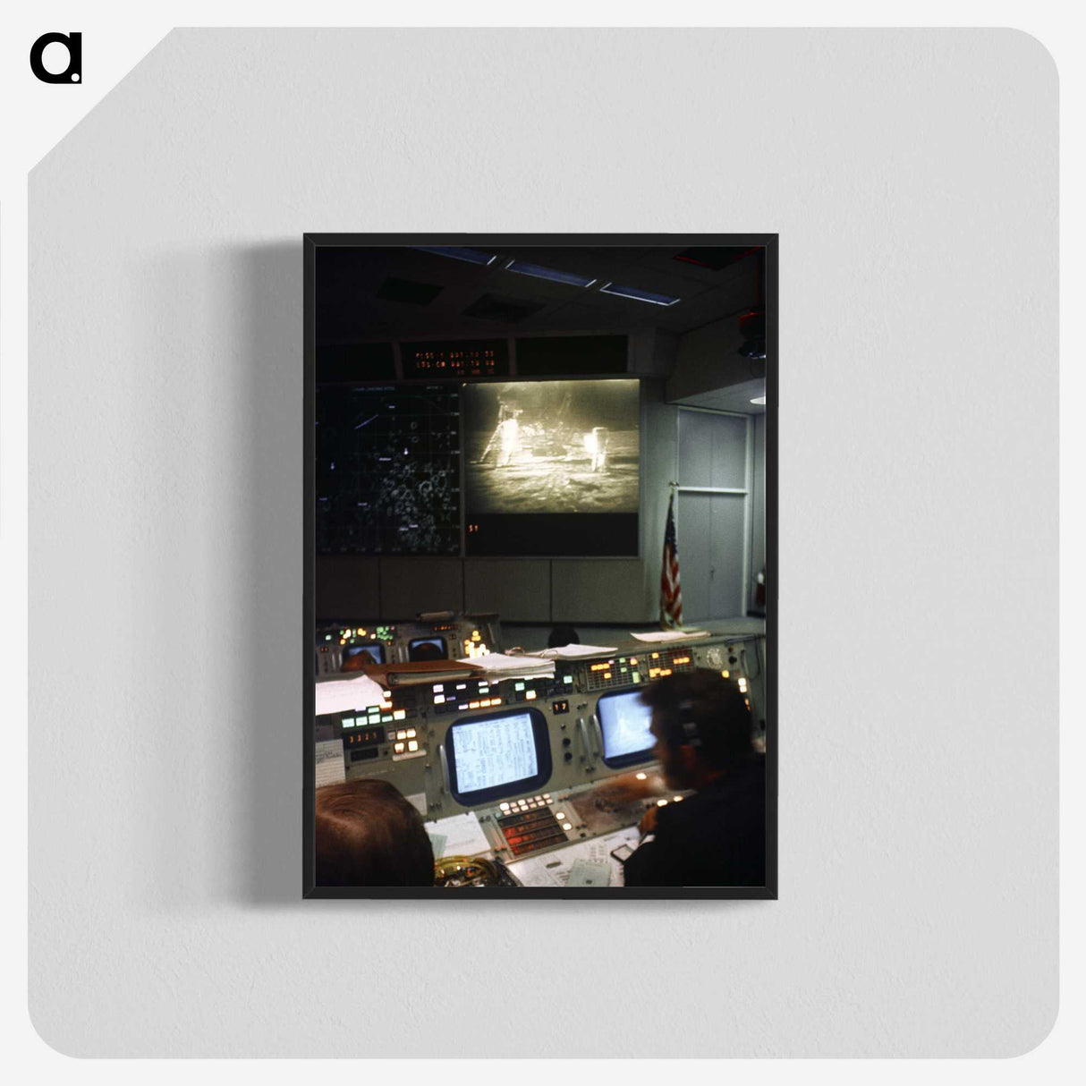 1-41_Apollo-Moon-Landing_blk-crop
