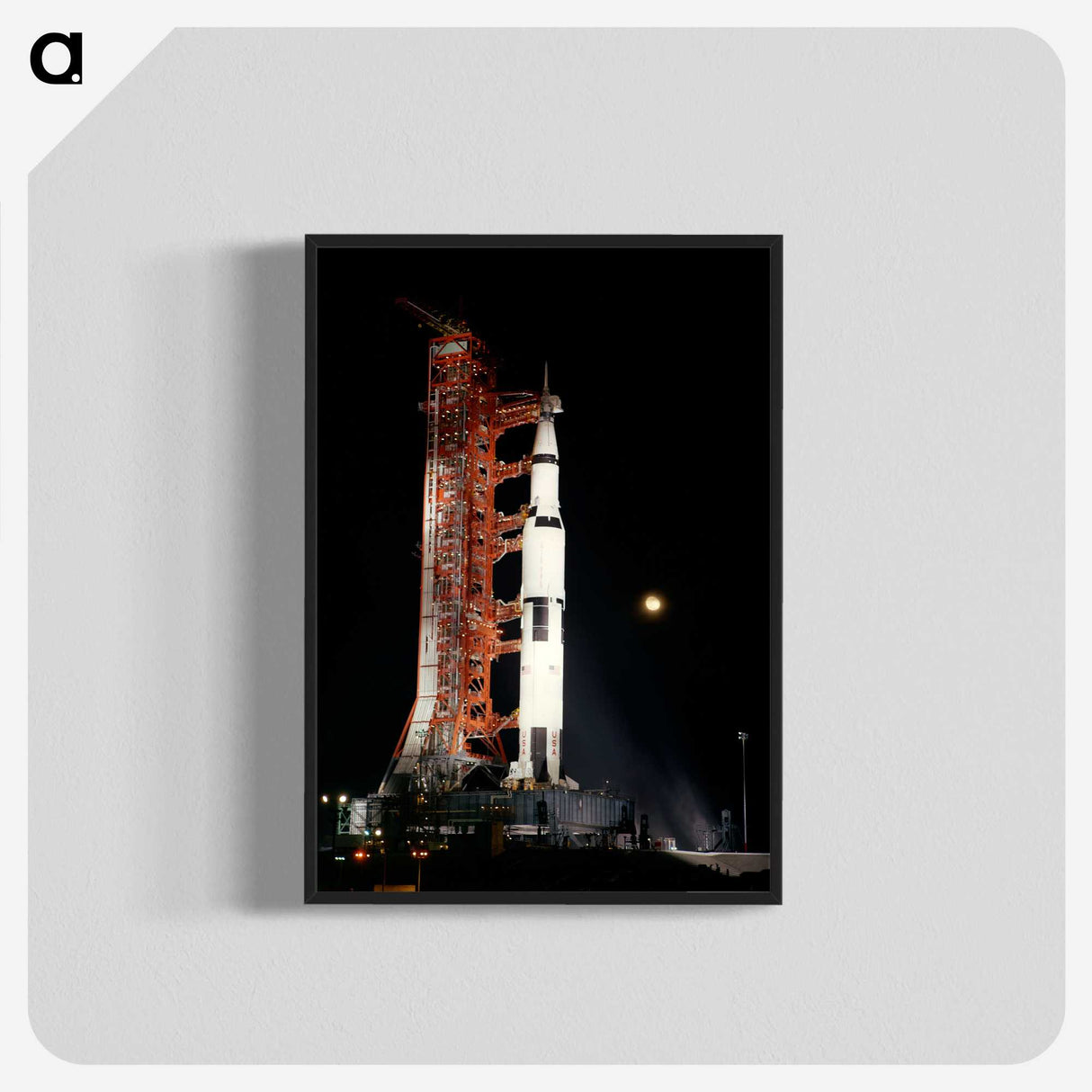 1-44_Apollo-Moon-Landing_blk-crop