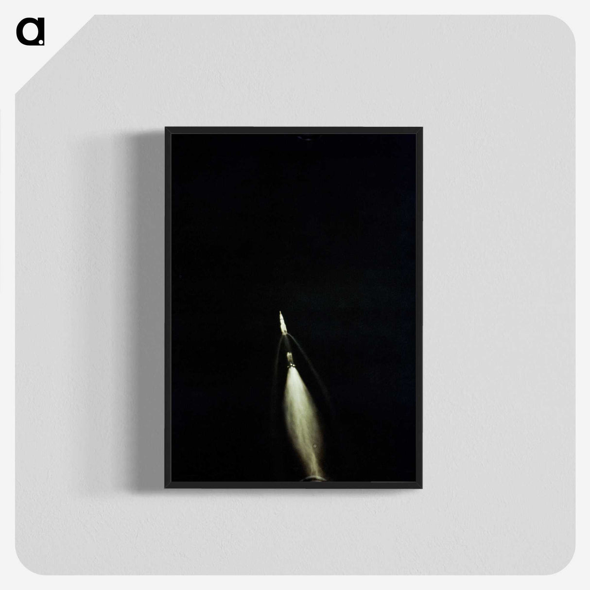 1-47_Apollo-Moon-Landing_blk-crop