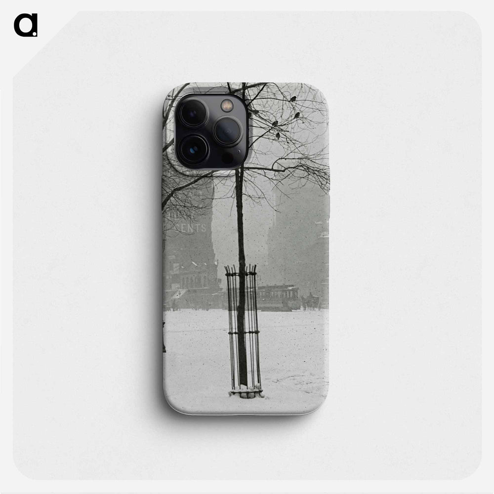 Tree in Snow, New York City - アルフレッド スティーグリッツ Phone Case.