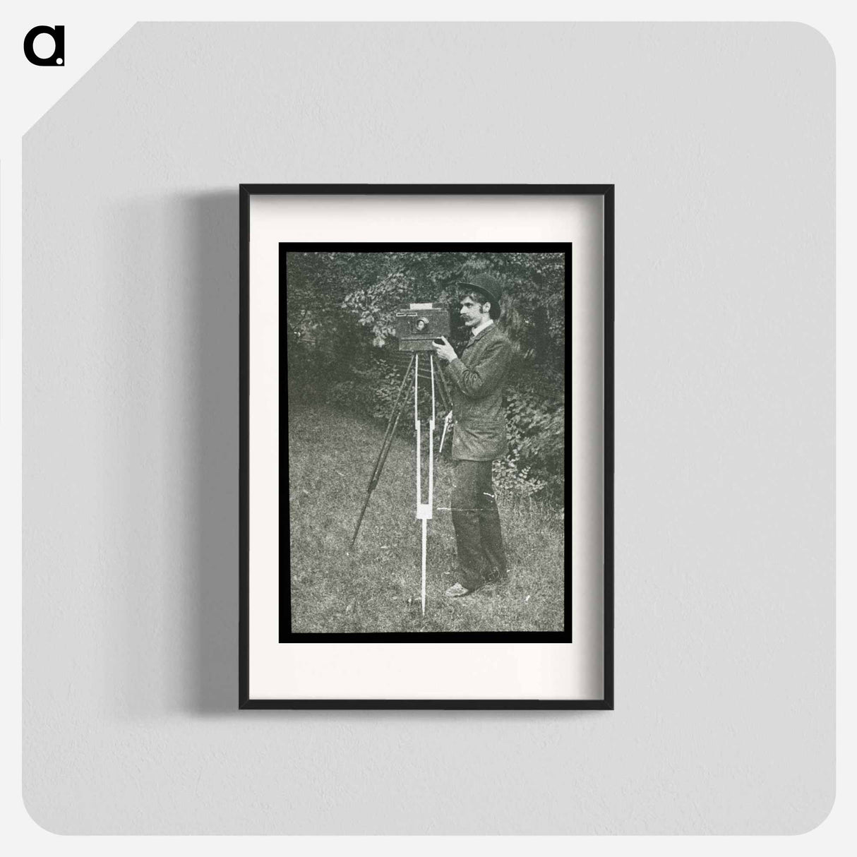 Self-Portrait with camera, tripod and pistol - アルフレッド スティーグリッツ Poster.