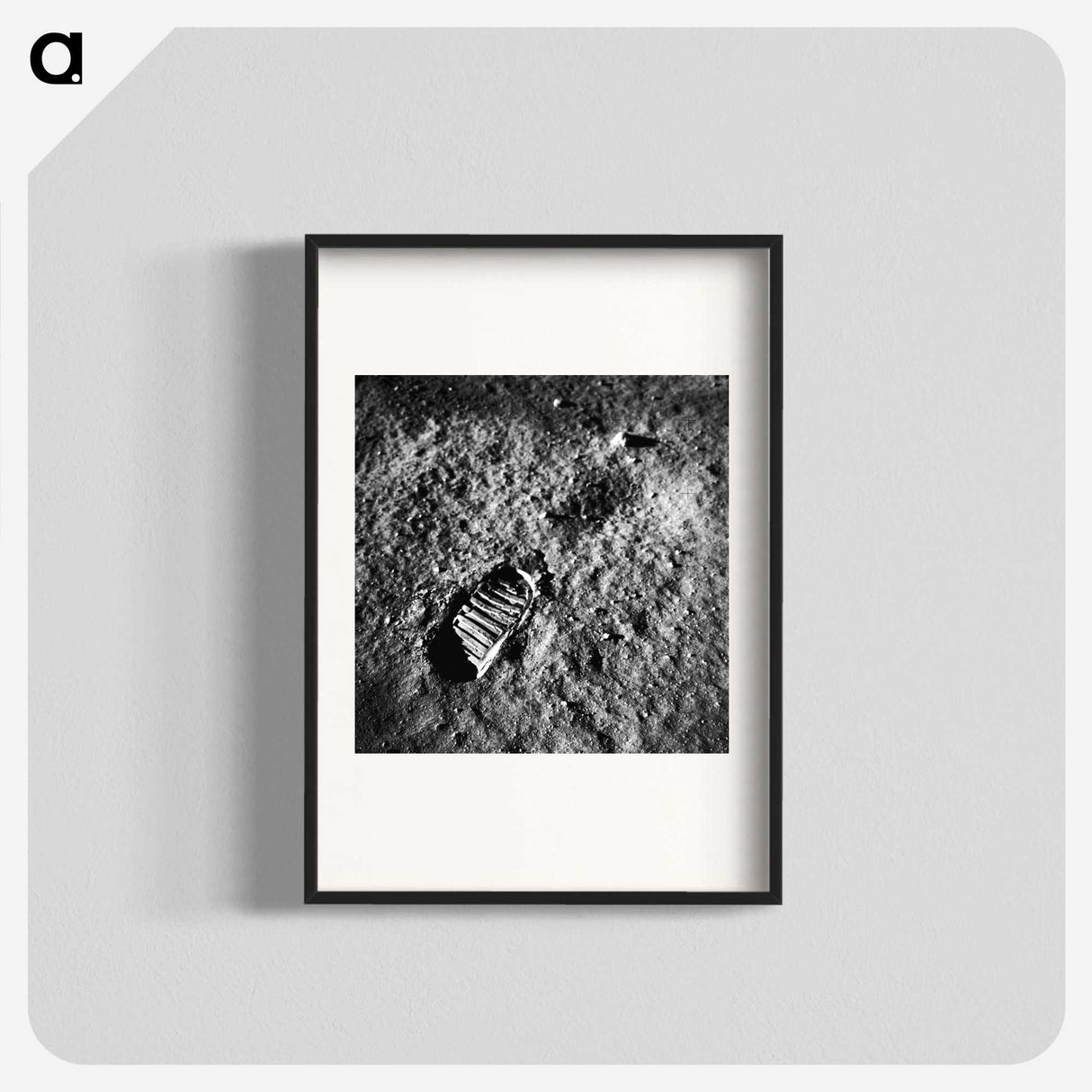 1-9_Apollo-Moon-Landing_blk