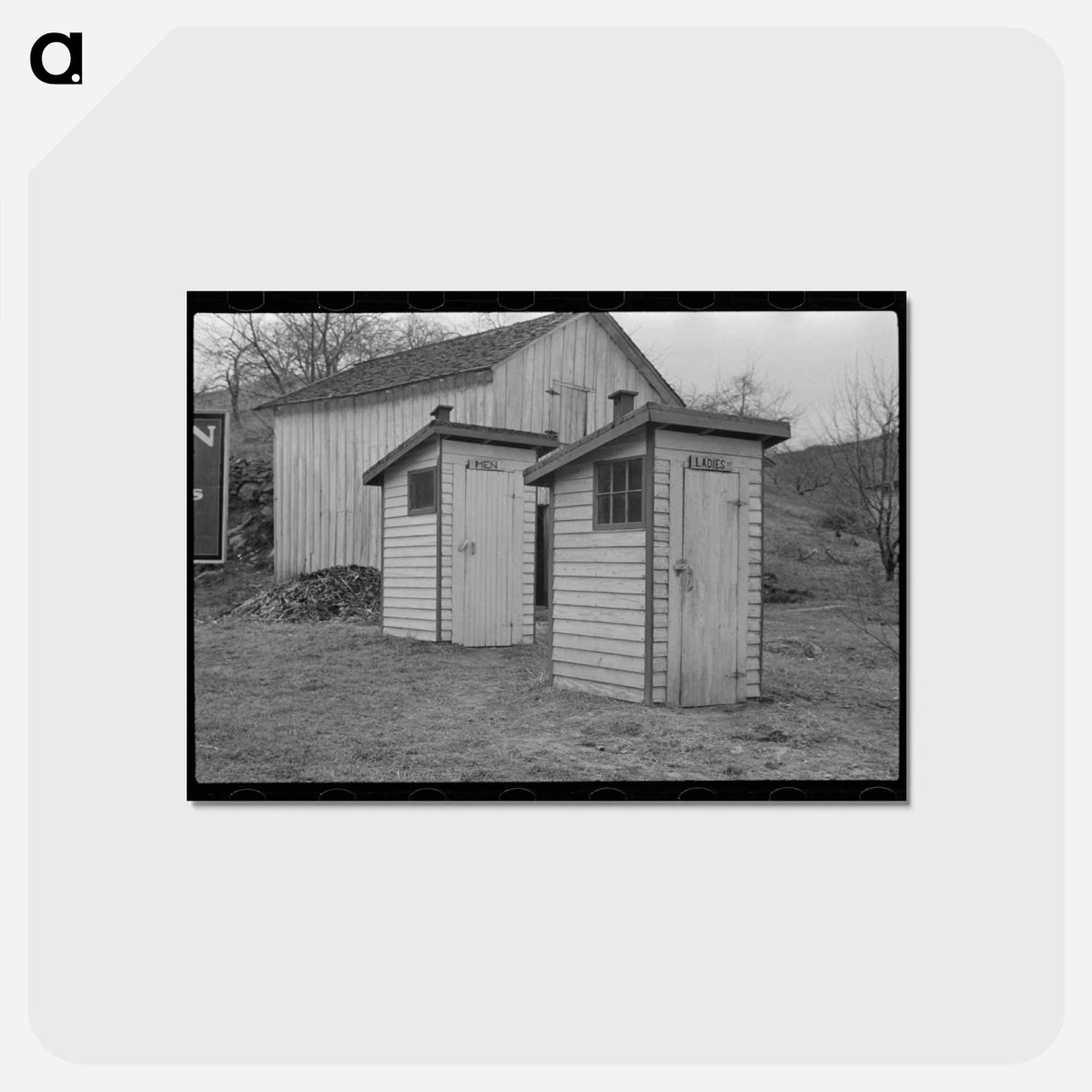アートポストカード-Privies on Road to Skyline Drive
- ラッセル リー Postcard.