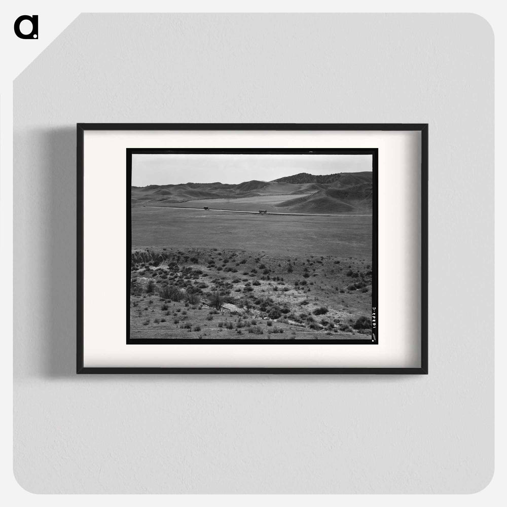 U.S. 99 on ridge over Tehachapi Mountains - ドロテア ラング Poster.