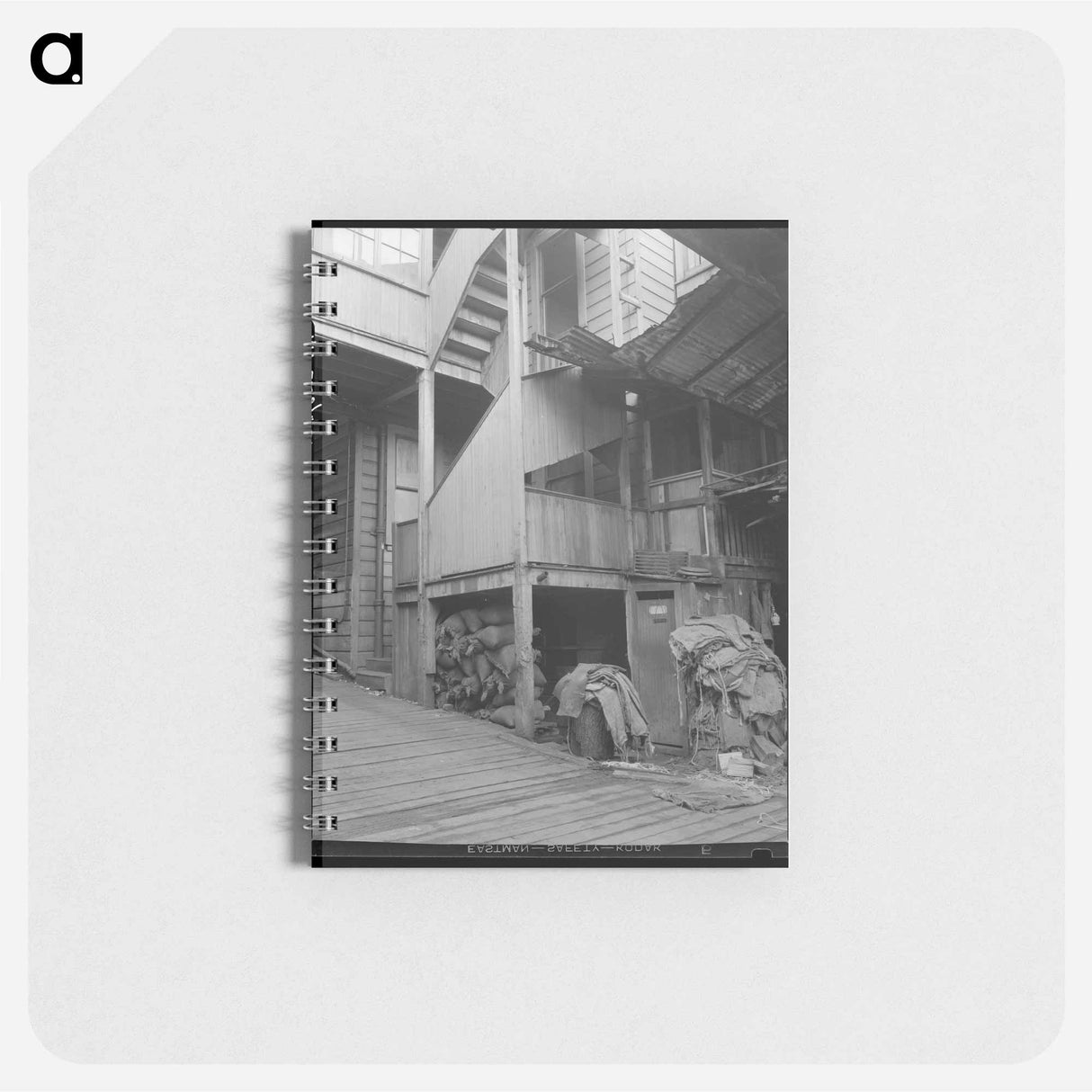 アートメモ帳-Backyard. North Beach District (Italians). San Francisco, California. - ドロテア ラング Memo.