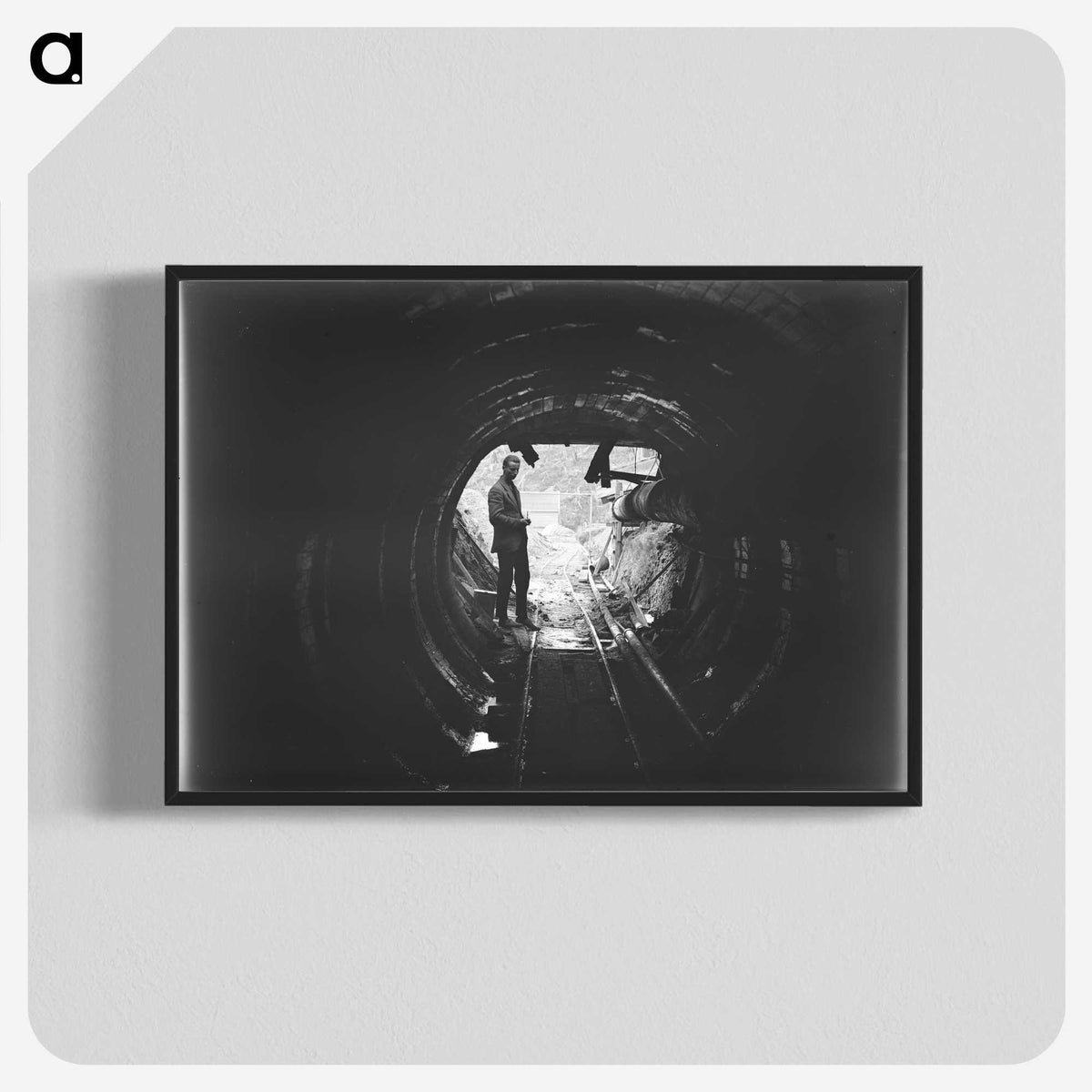 2-1_Leslie-Adkin_blk-crop