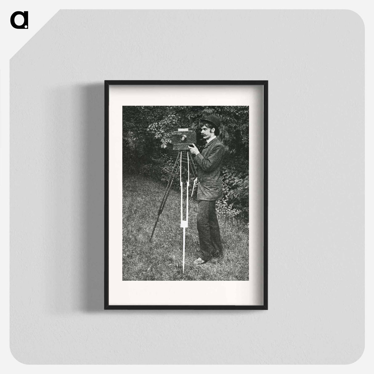 Self-Portrait with camera, tripod and pistol - アルフレッド スティーグリッツ Poster.