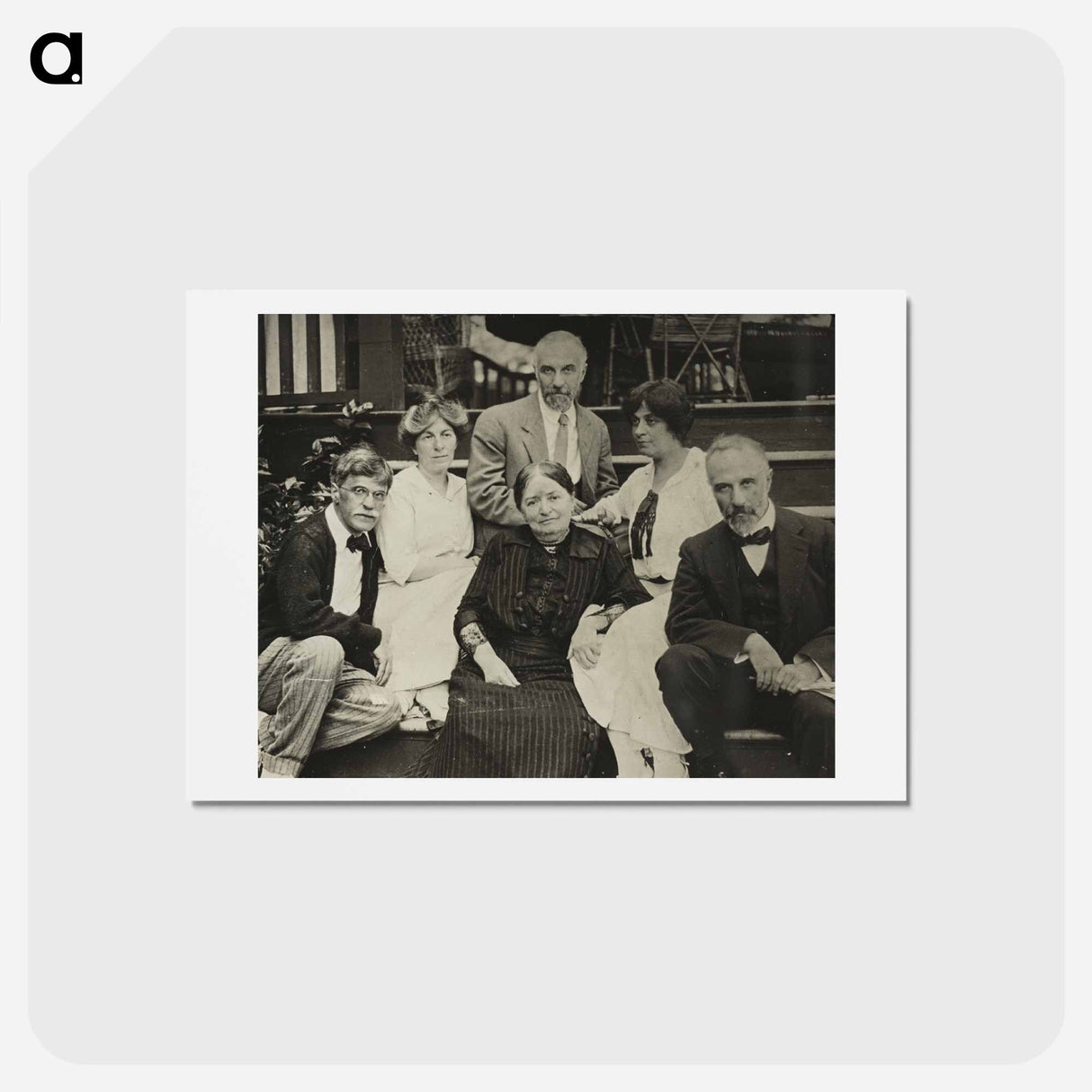 アートポストカード-Untitled (Stieglitz, Agnes, mother Hedwig, Julius, Selma, and Lee on Oaklawn steps) - アルフレッド スティーグリッツ Postcard.