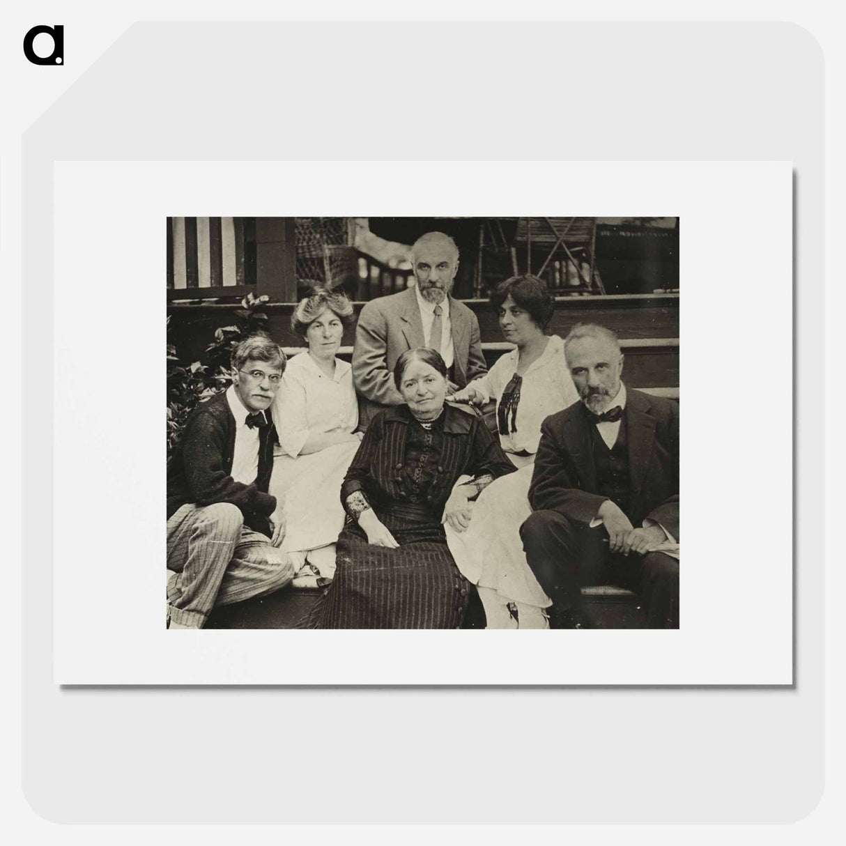 Untitled (Stieglitz, Agnes, mother Hedwig, Julius, Selma, and Lee on Oaklawn steps) - アルフレッド スティーグリッツ Poster.