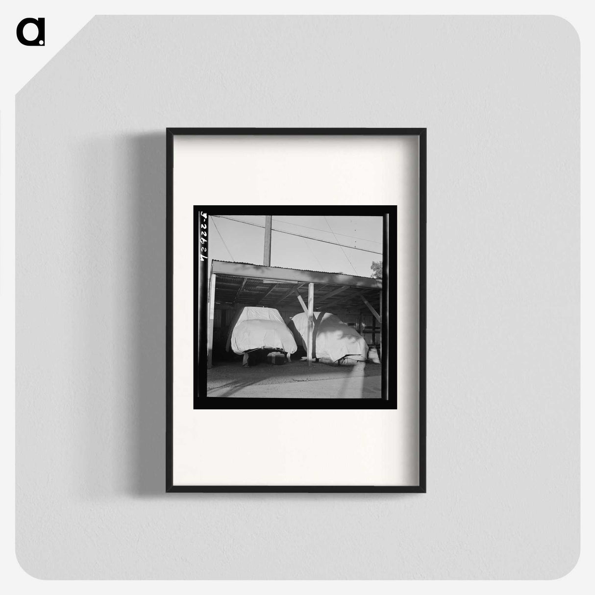 2-82_Russell-Lee_blk