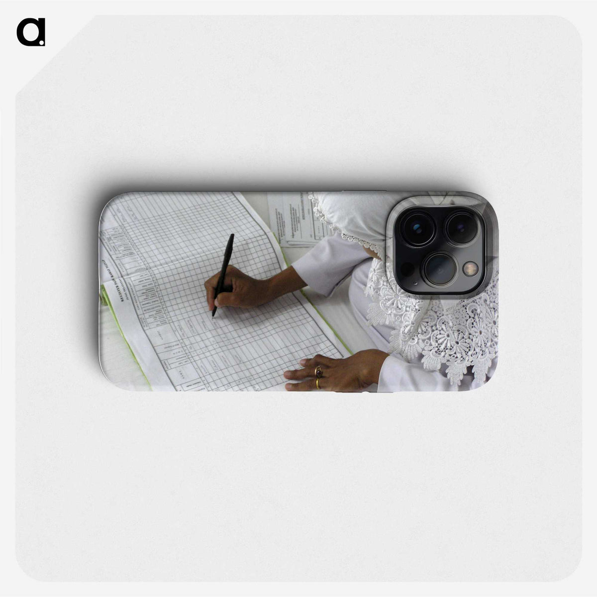 2-83_COVID-19_phone