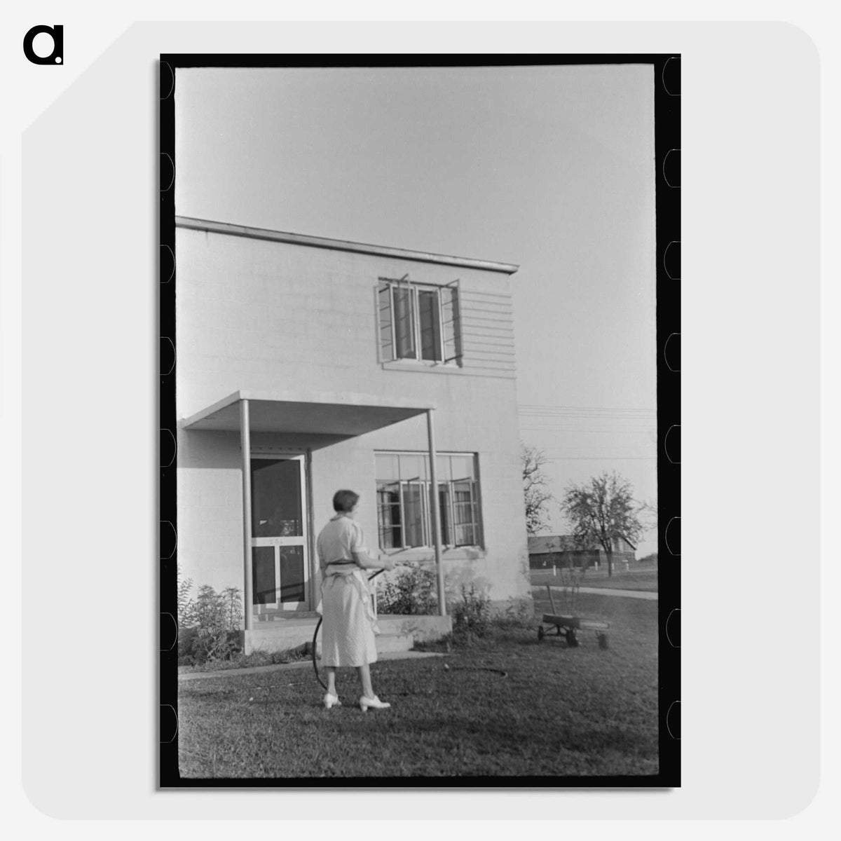 2-9_Marion-Post-Wolcott_picture-crop