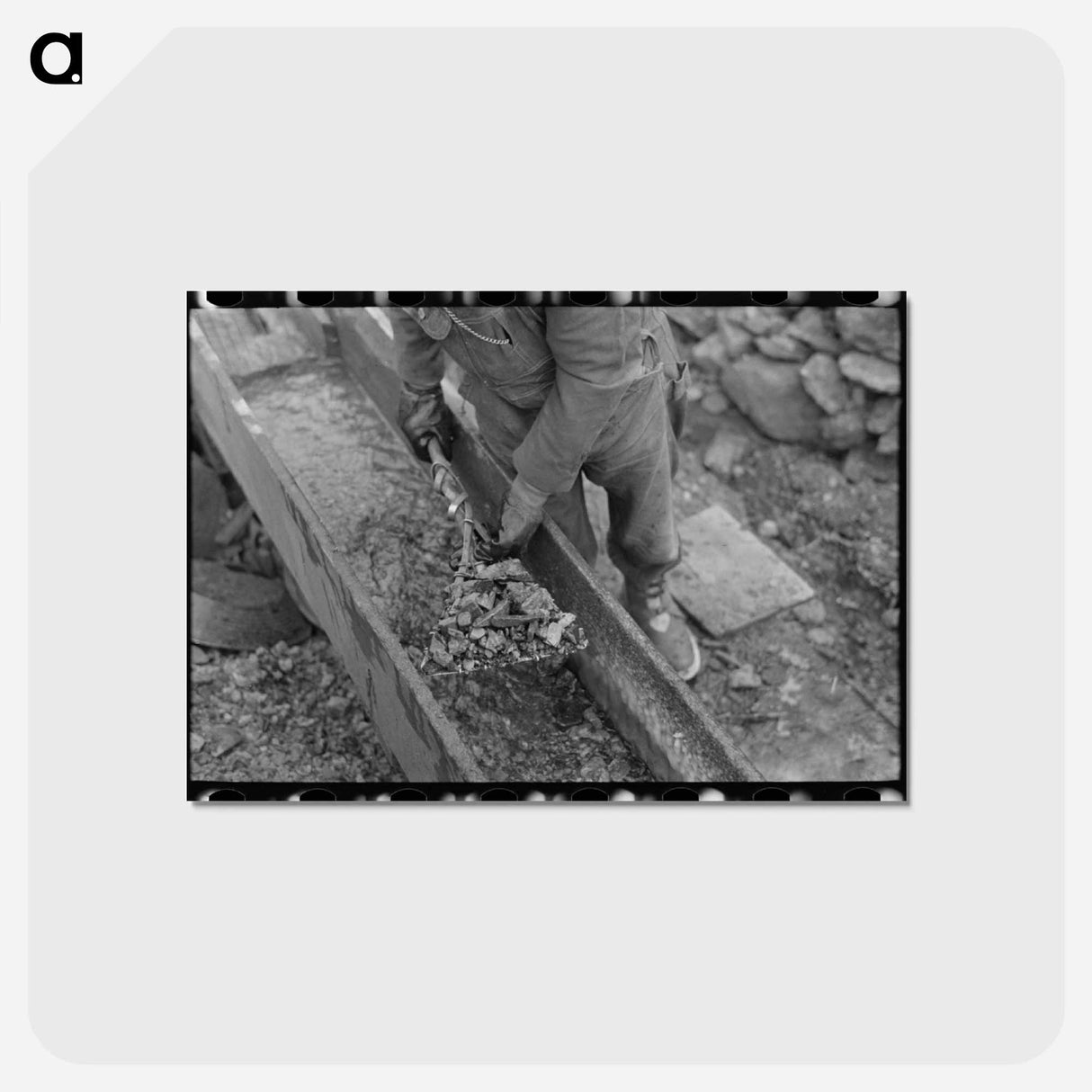 アートポストカード-Gold Miner at Two Bit Creek
- ラッセル リー Postcard.