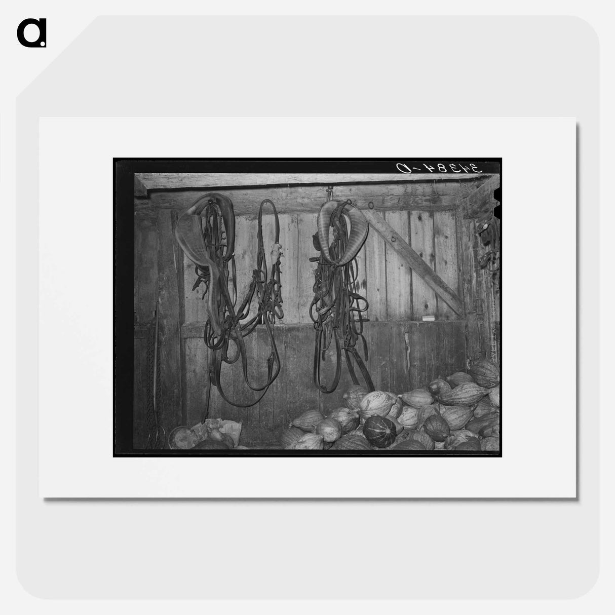 アートポスター-Barn Interior with Harness and Squashes
- ラッセル リー Poster.