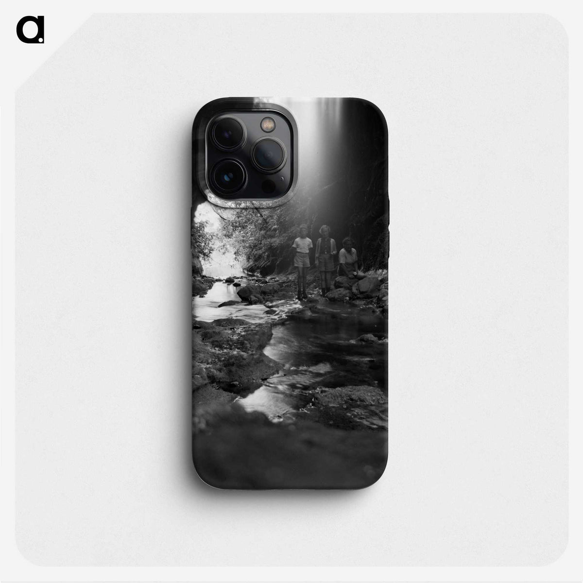 3-18_Leslie-Adkin_phone