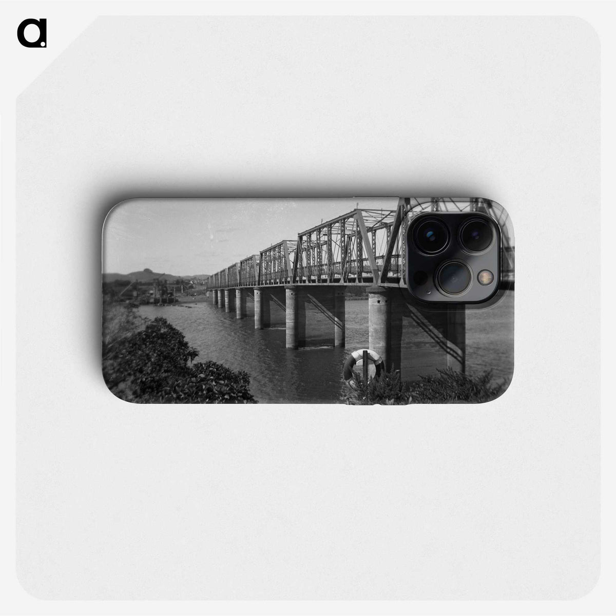 3-2_Leslie-Adkin_phone