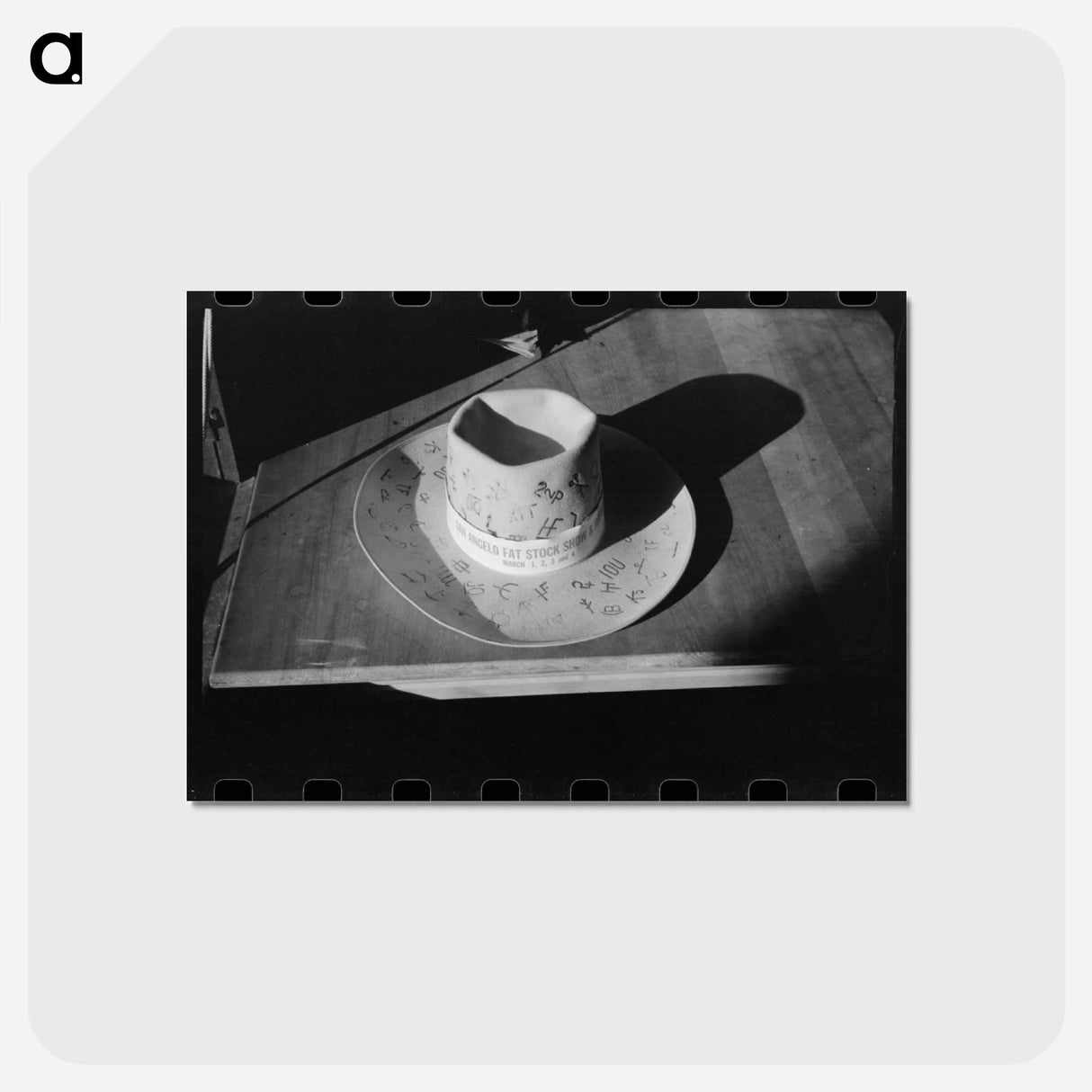 アートポストカード-Hat with Cattle Brands
- ラッセル リー Postcard.