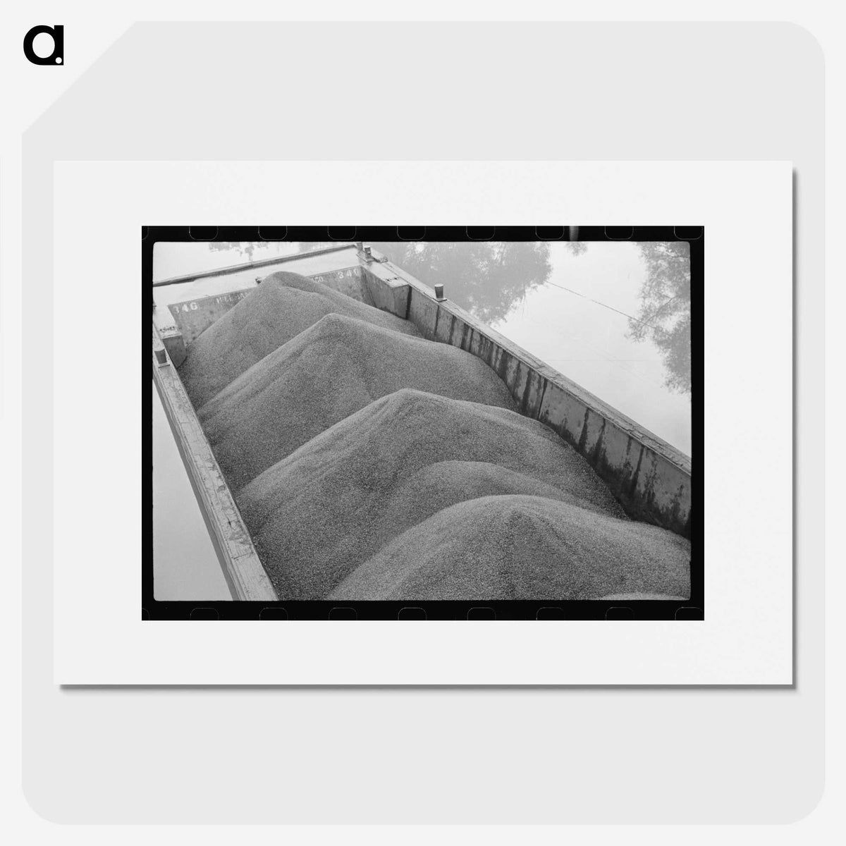 3-46_Marion-Post-Wolcott_picture