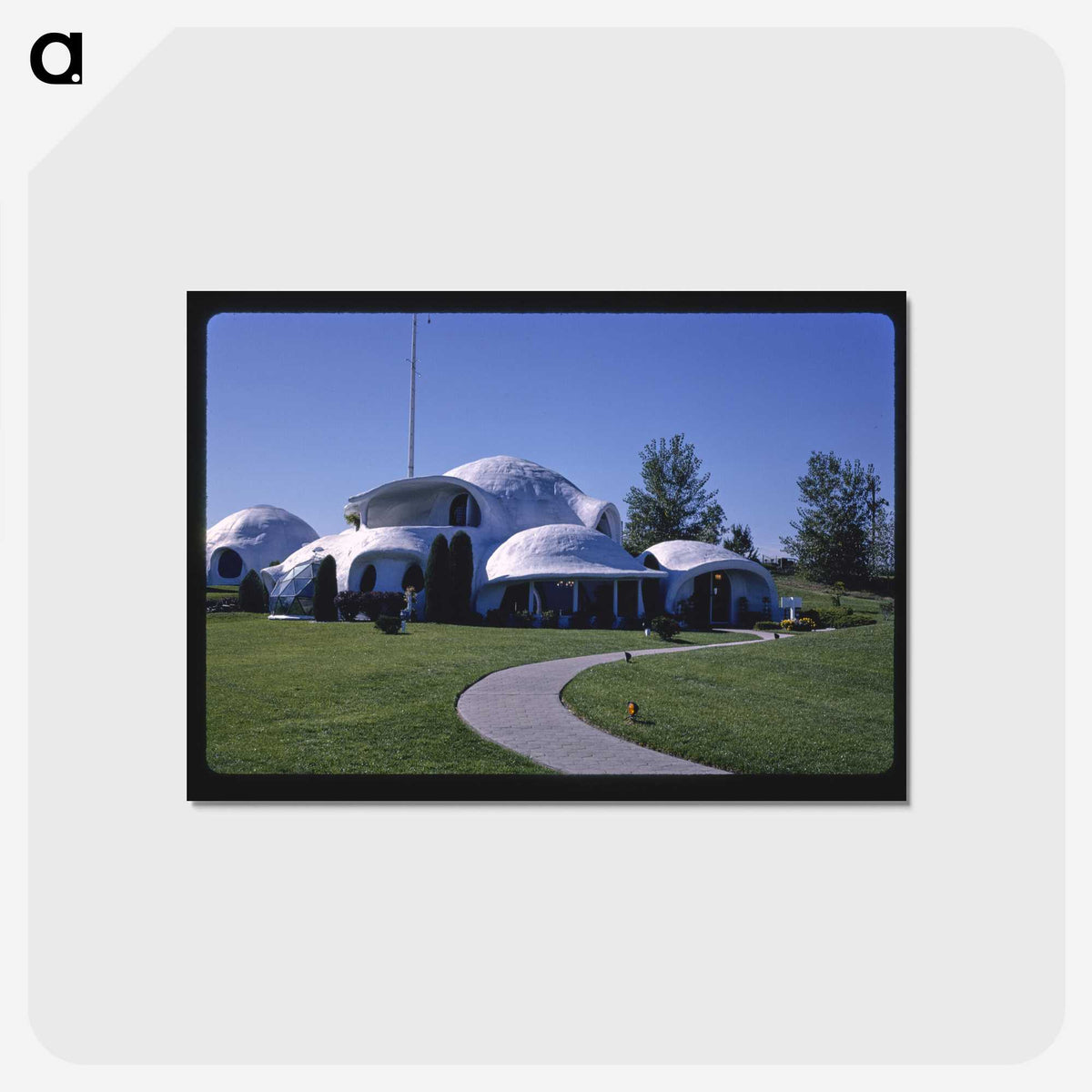 3-80_John-Margolies_postcard