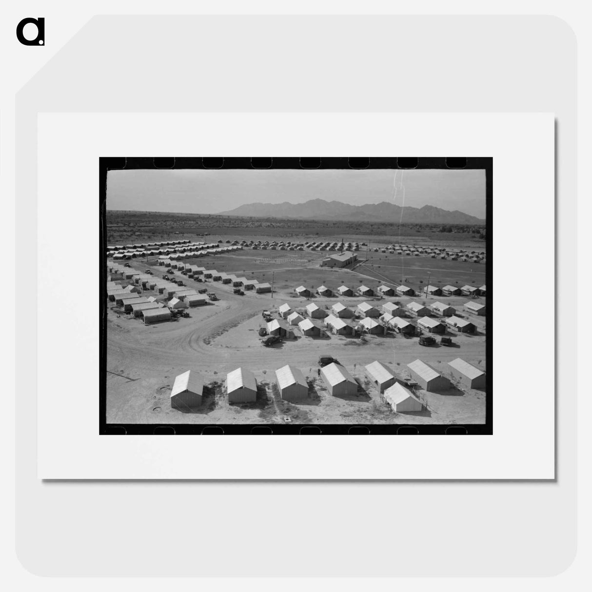 アートポスター-Agua Fria Migratory Labor Camp View
- ラッセル リー Poster.