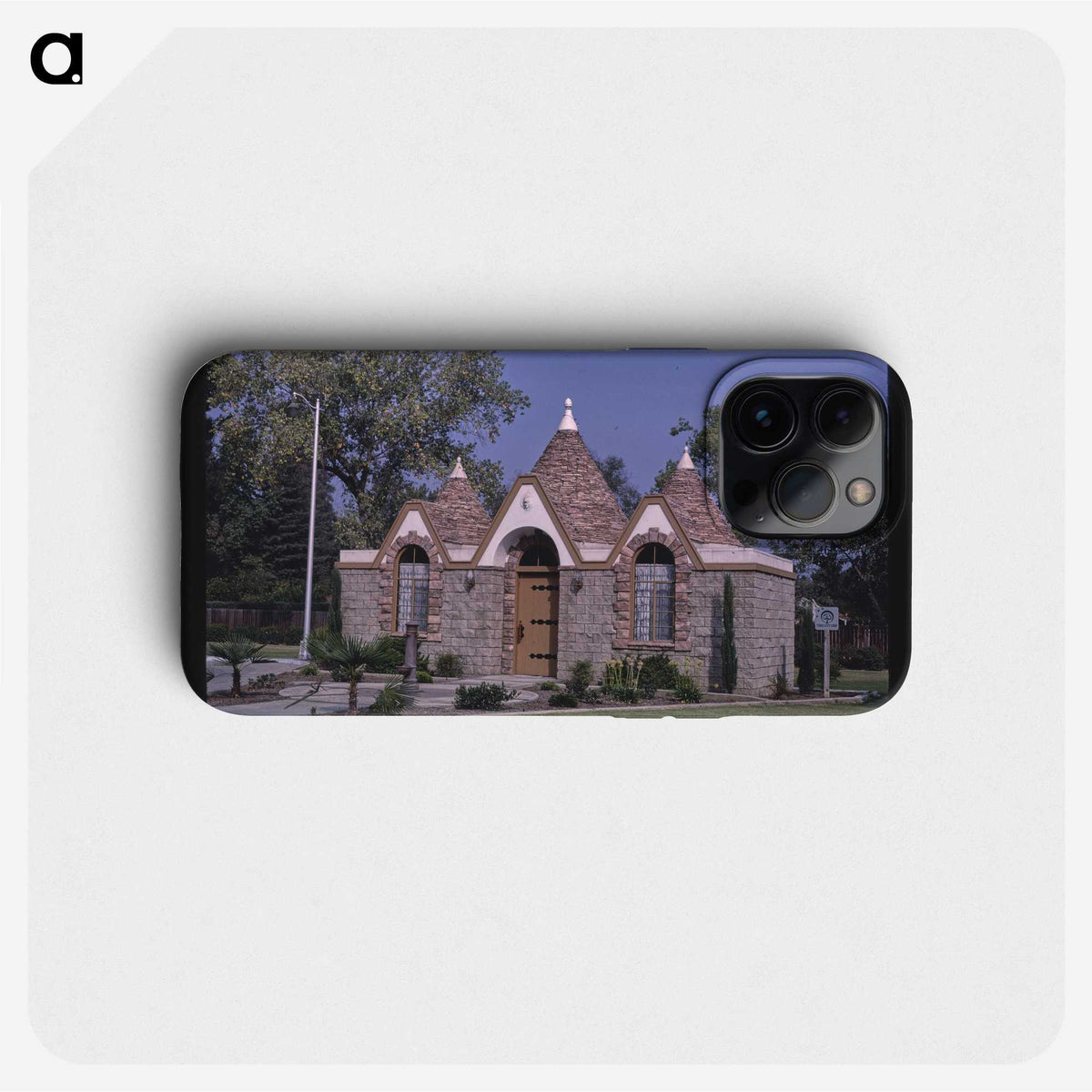 4-6_John-Margolies_phone