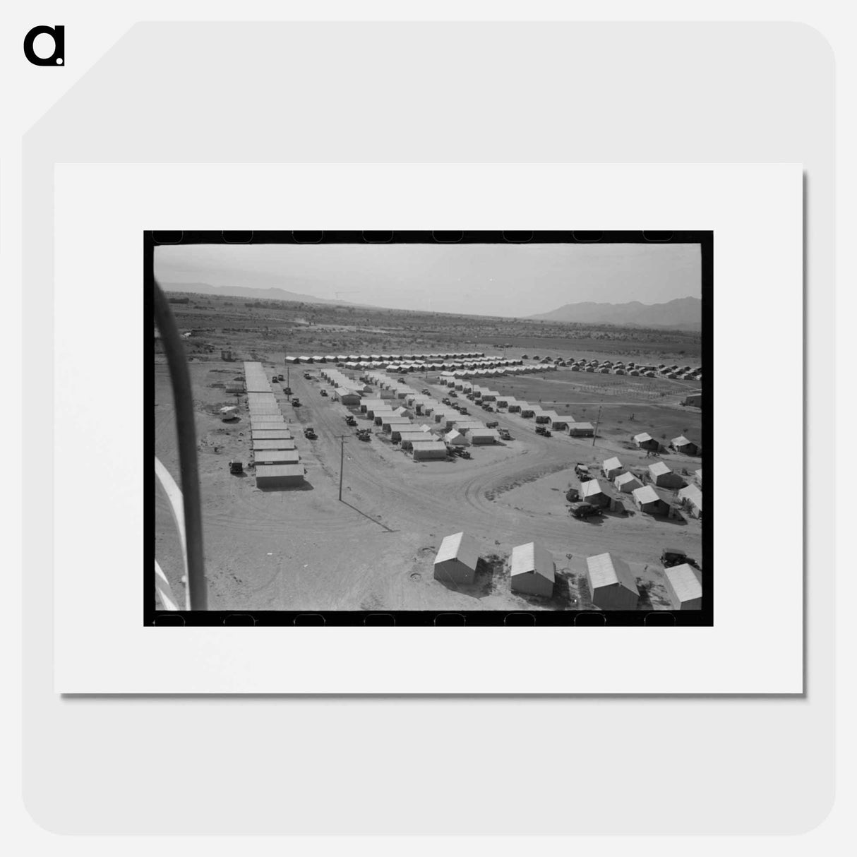 アートポスター-Agua Fria Migratory Labor Camp View
- ラッセル リー Poster.