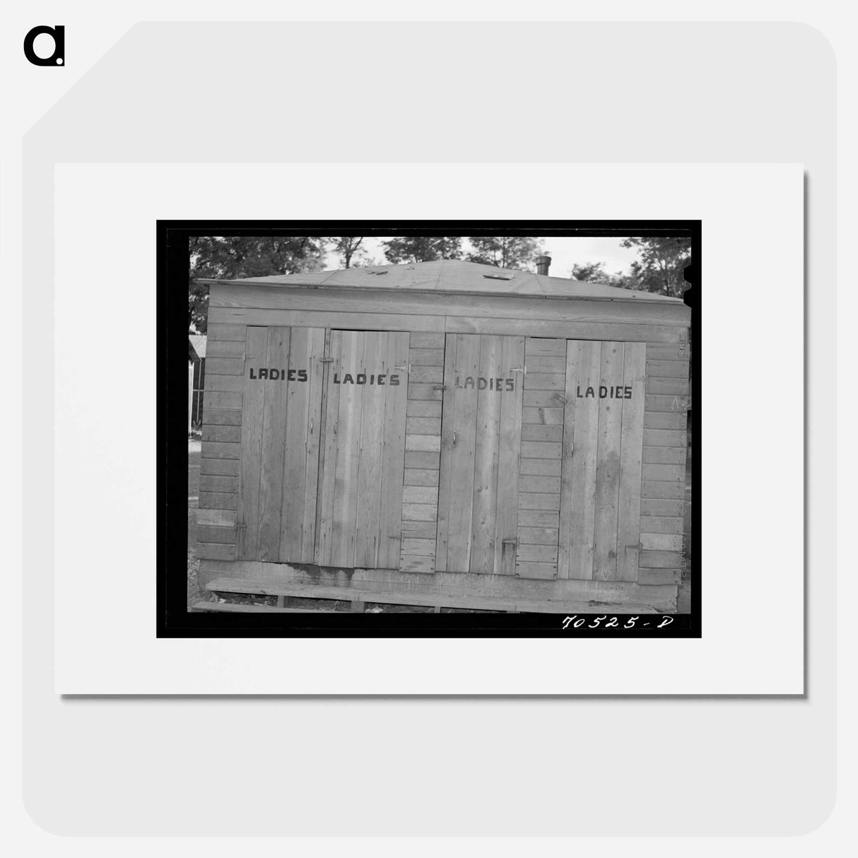 アートポスター-Cabin-Trailer Camp Sanitary Facilities
- ラッセル リー Poster.