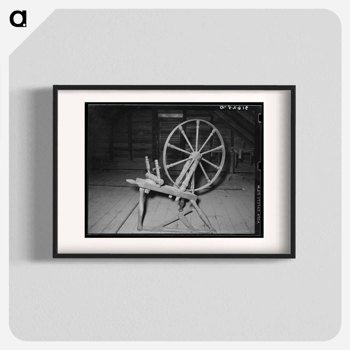 アートポスター-Spinning Wheel in Attic
- ラッセル リー Poster.