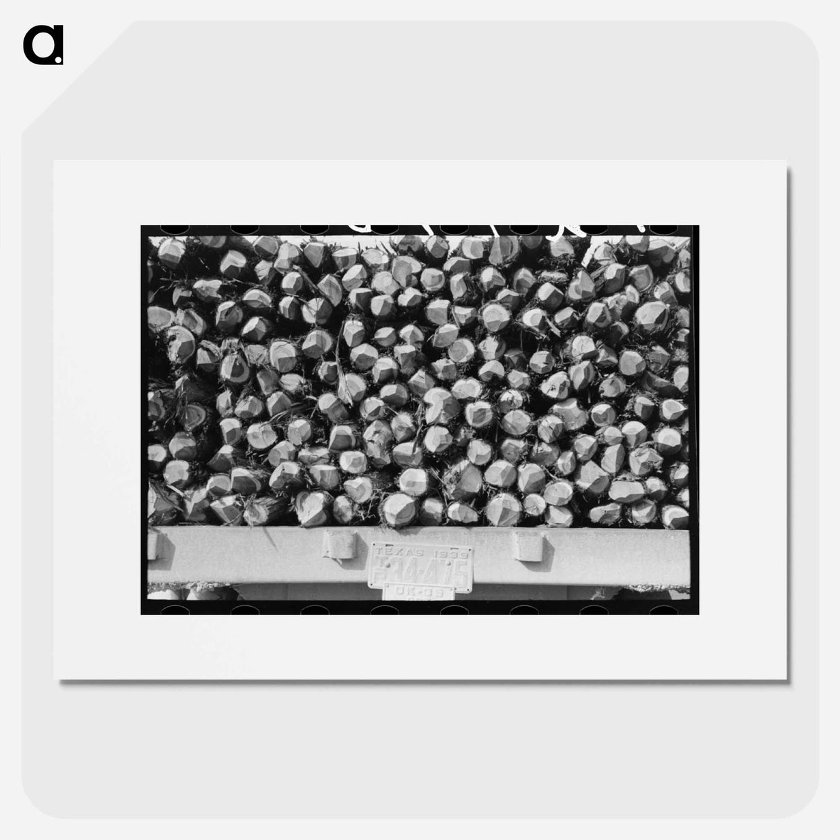 アートポスター-Cedar Fence Posts on Truck, Clifton, Texas
- ラッセル リー Poster.