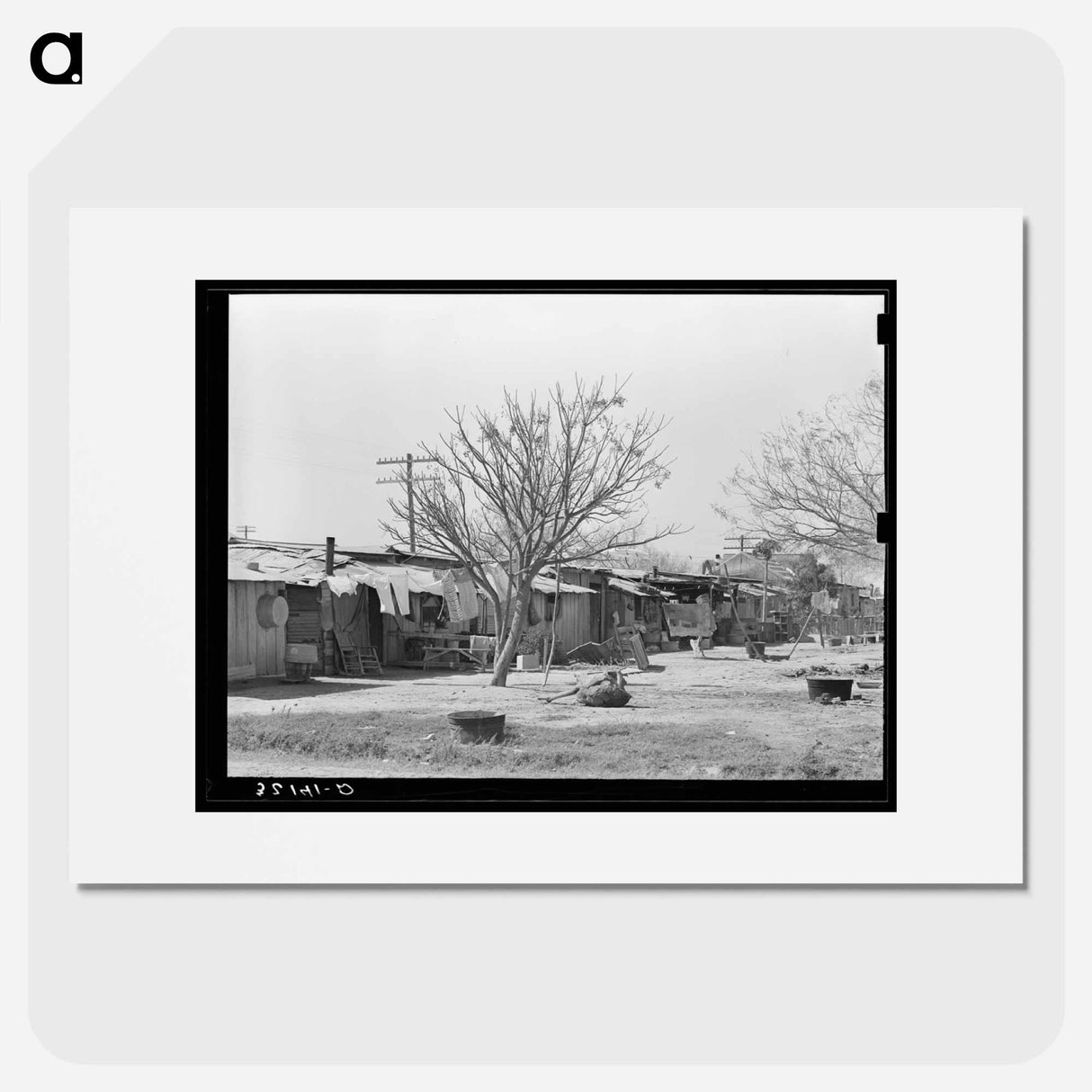 アートポスター-Backyards of Mexican Homes, Alamo, Texas
- ラッセル リー Poster.