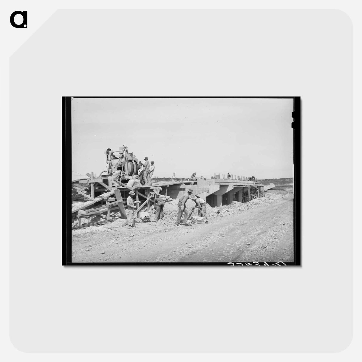 アートポストカード-Road Workers Building a Bridge, Menard County, Texas
- ラッセル リー Postcard.