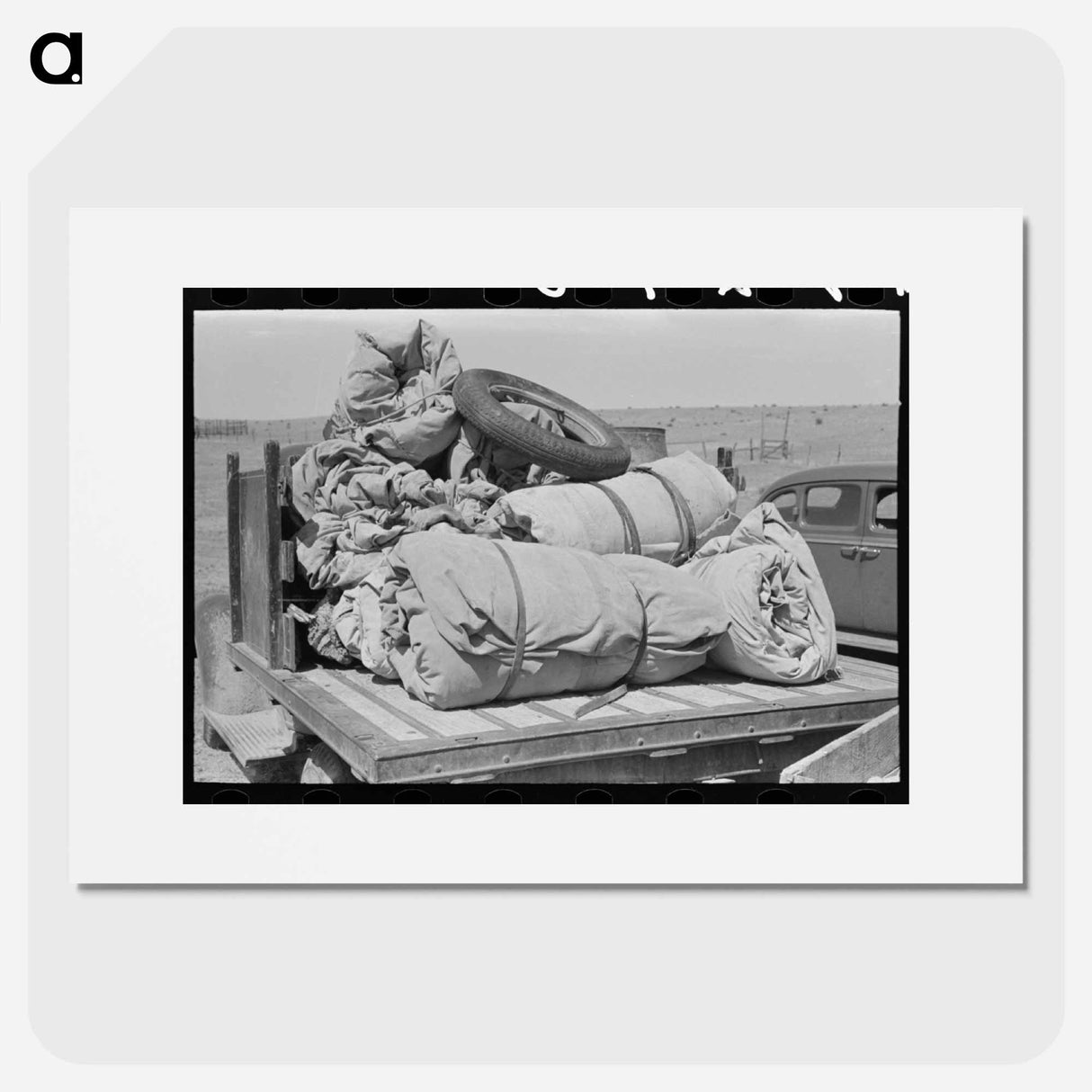 アートポスター-Bedrolls on Truck, Marfa, Texas
- ラッセル リー Poster.