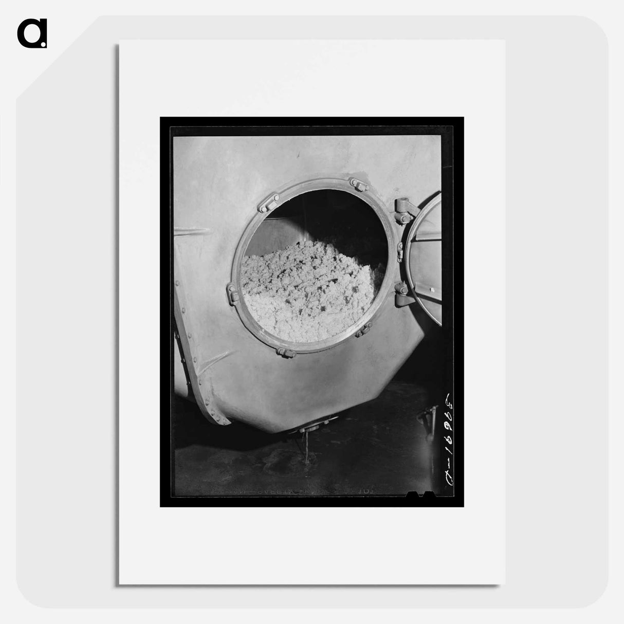 アートポスター-Butter in Churn at the Dairymen's Cooperative Creamery, Caldwell, Canyon County, Idaho
- ラッセル リー Poster.