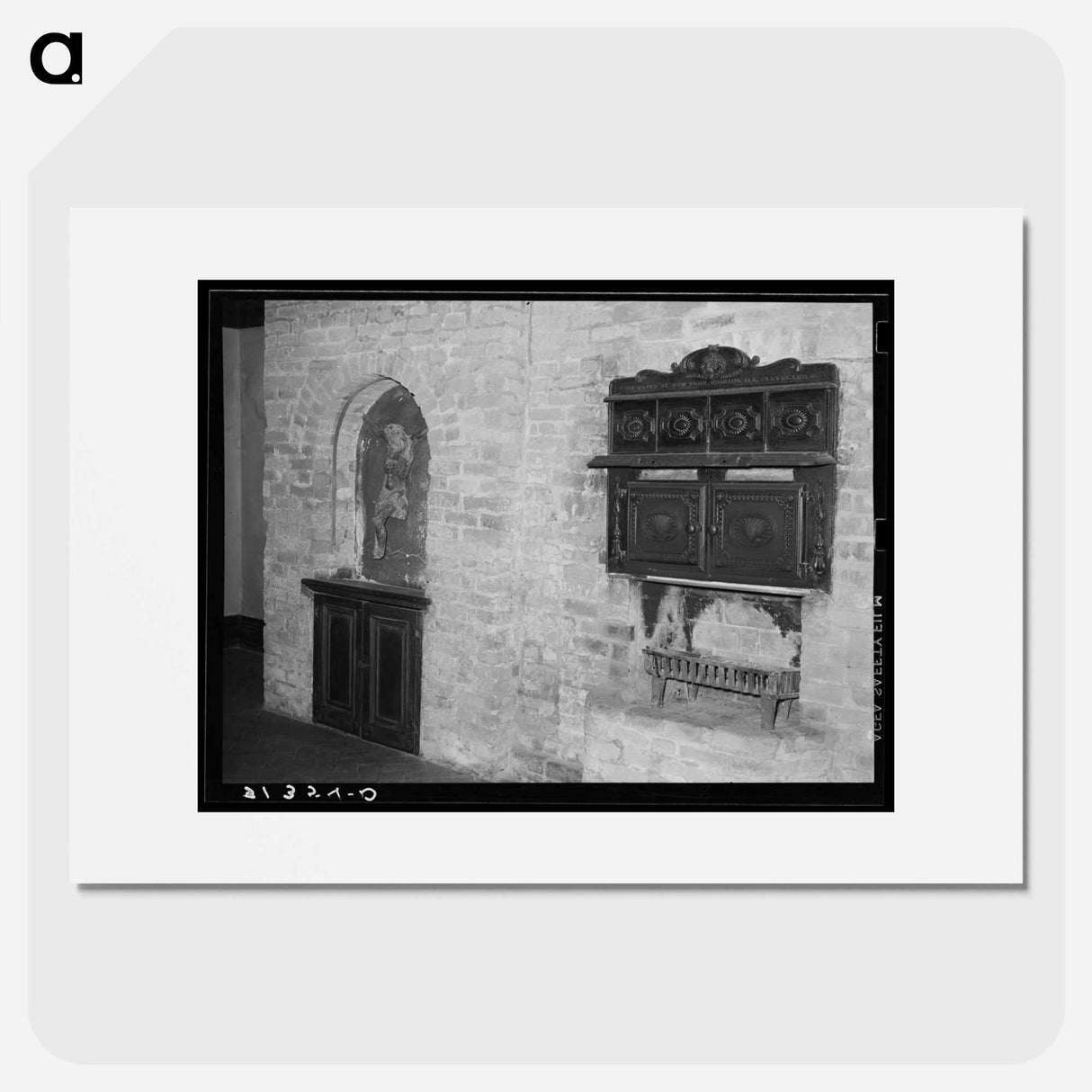 アートポスター-Oven and Shrine in Plantation House
- ラッセル リー Poster.