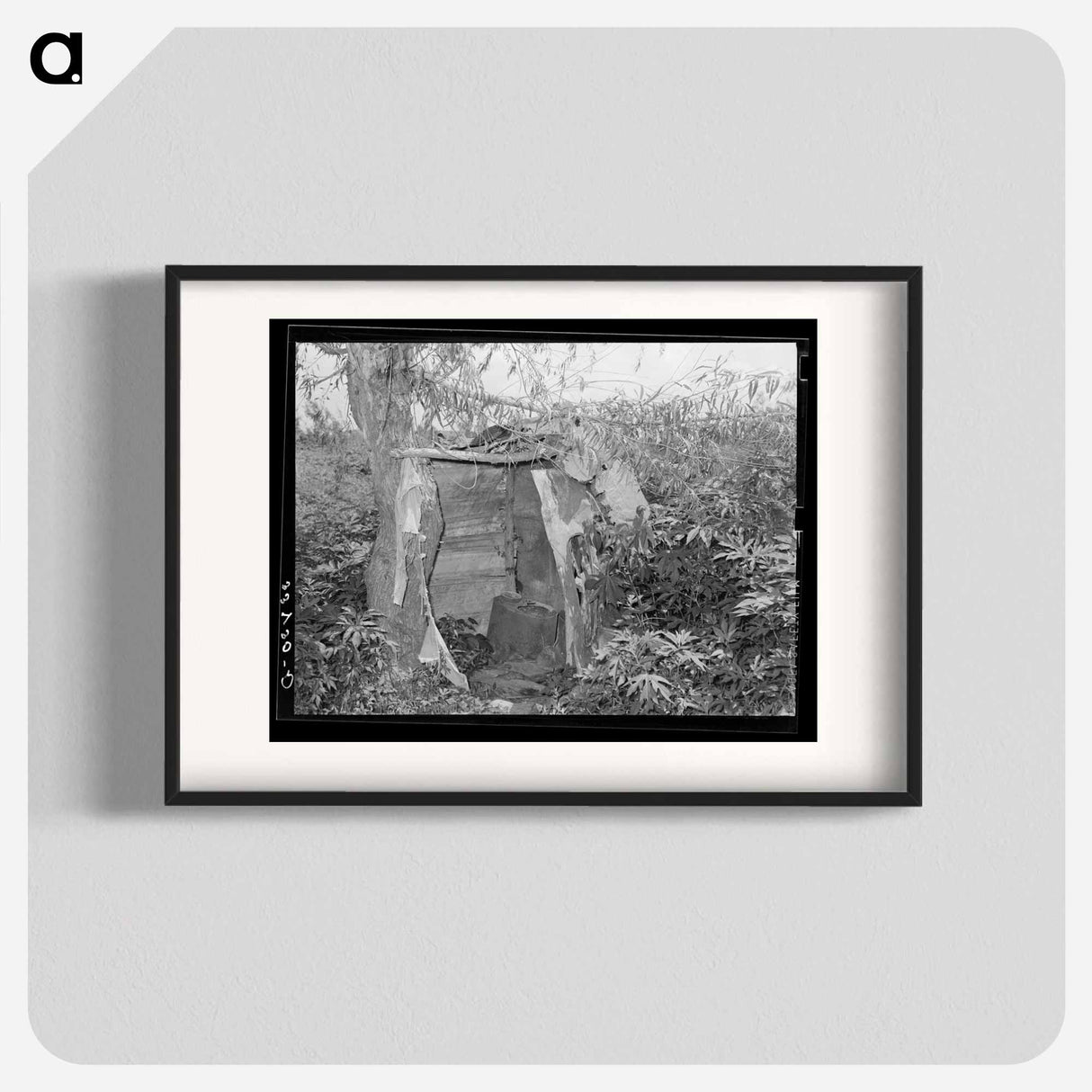 アートポスター-Privy of Agricultural Day Laborer, Webbers Falls, Oklahoma
- ラッセル リー Poster.