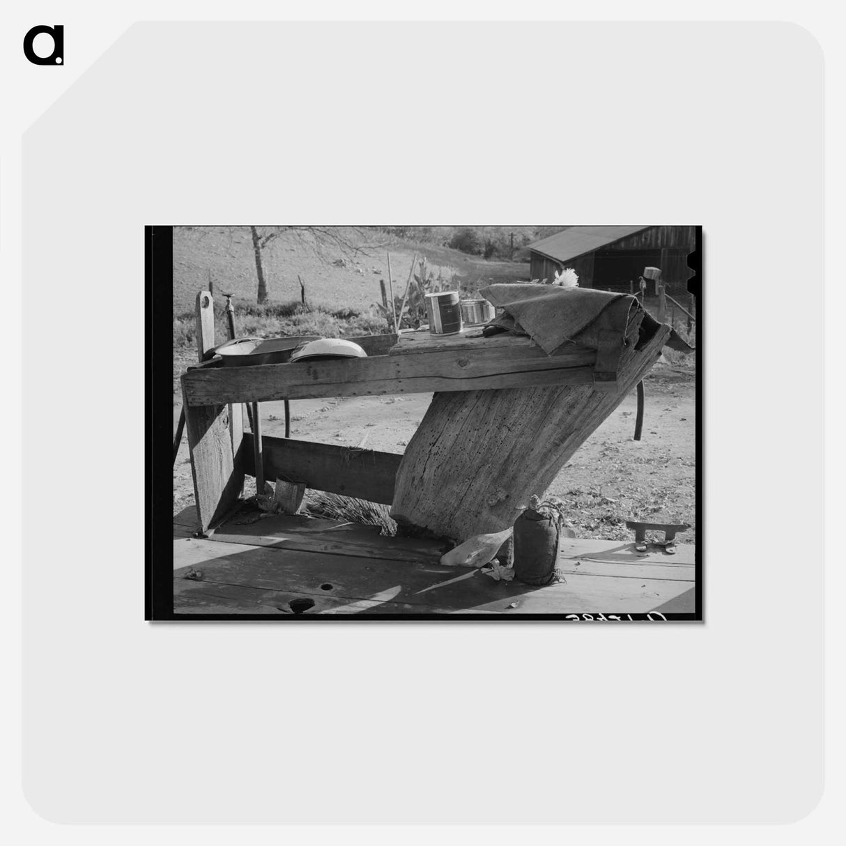 アートポストカード-Wash Bench on Back Porch, Placer County, California
- ラッセル リー Postcard.