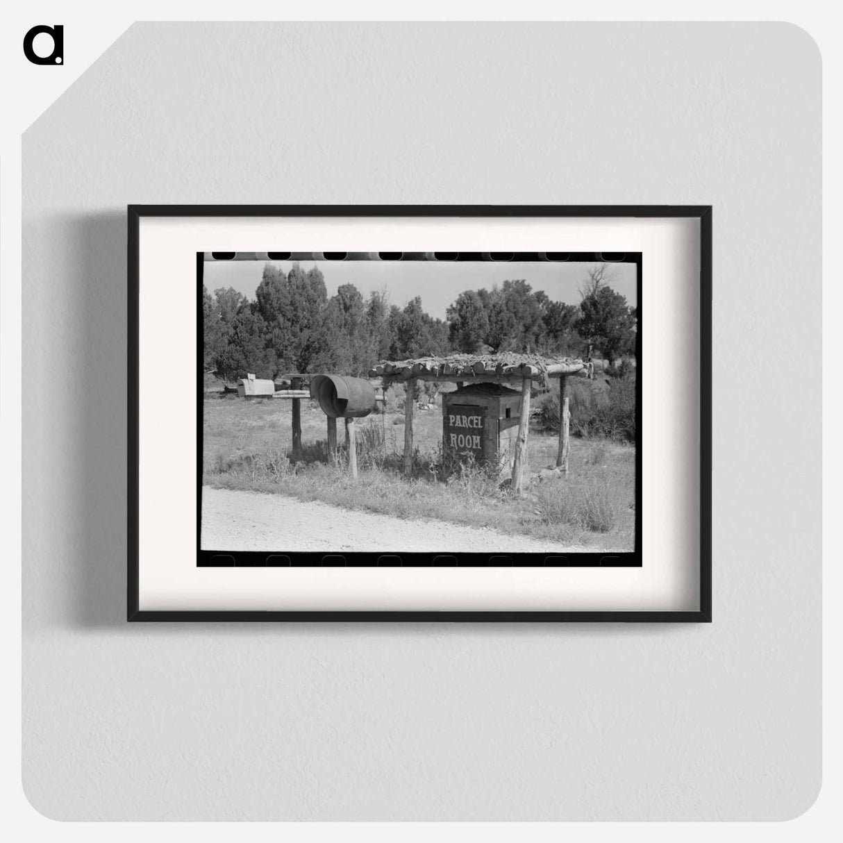アートポスター-Mail Boxes and Parcel Room, Highway 160, San Juan County, Utah
- ラッセル リー Poster.